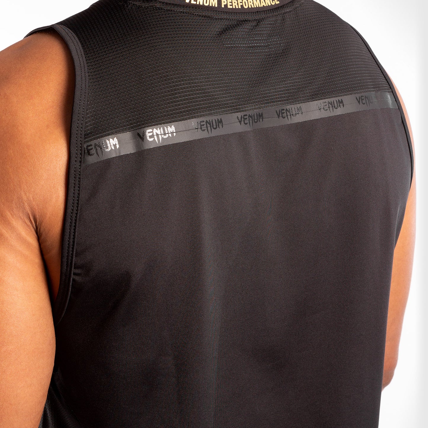 Canotta Dry Tech Petrosyan 2.0 - Nero/Oro