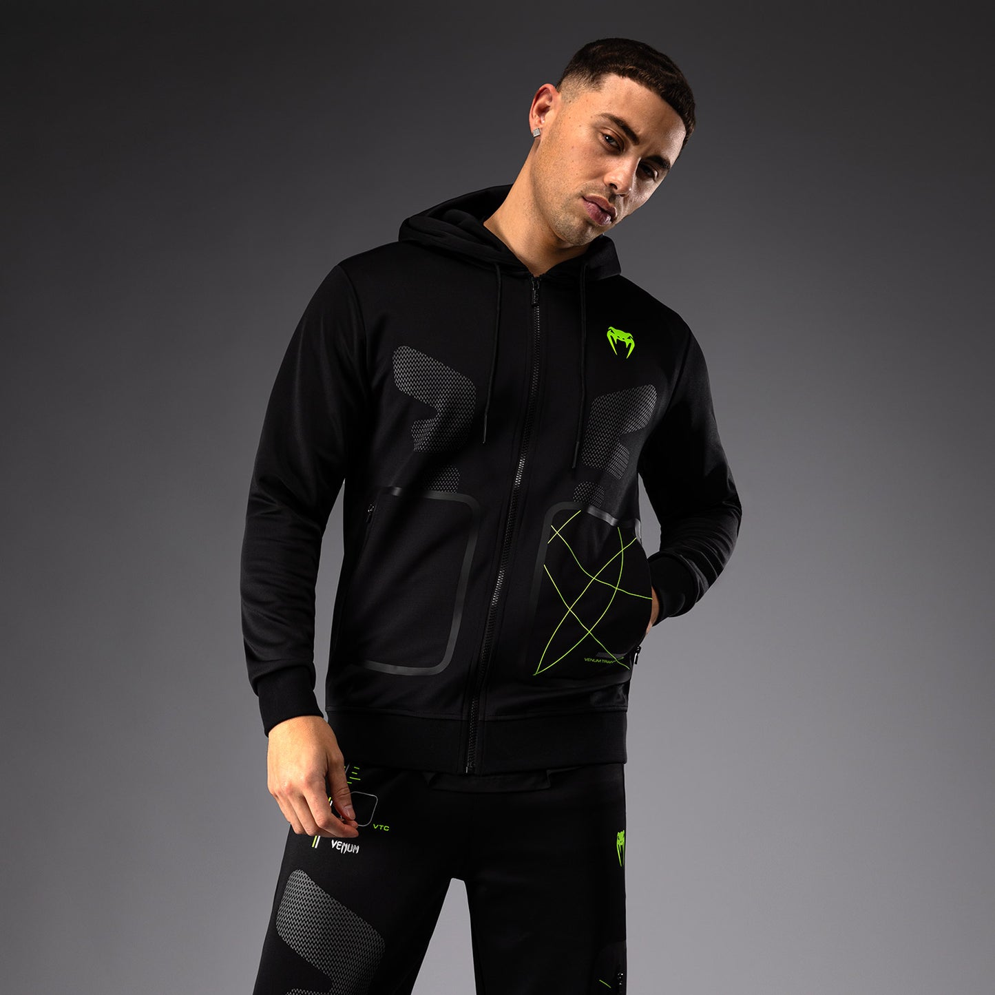 Venum Training Camp 4.0 Felpa con cappuccio con zip intera - Nero/Neo Green