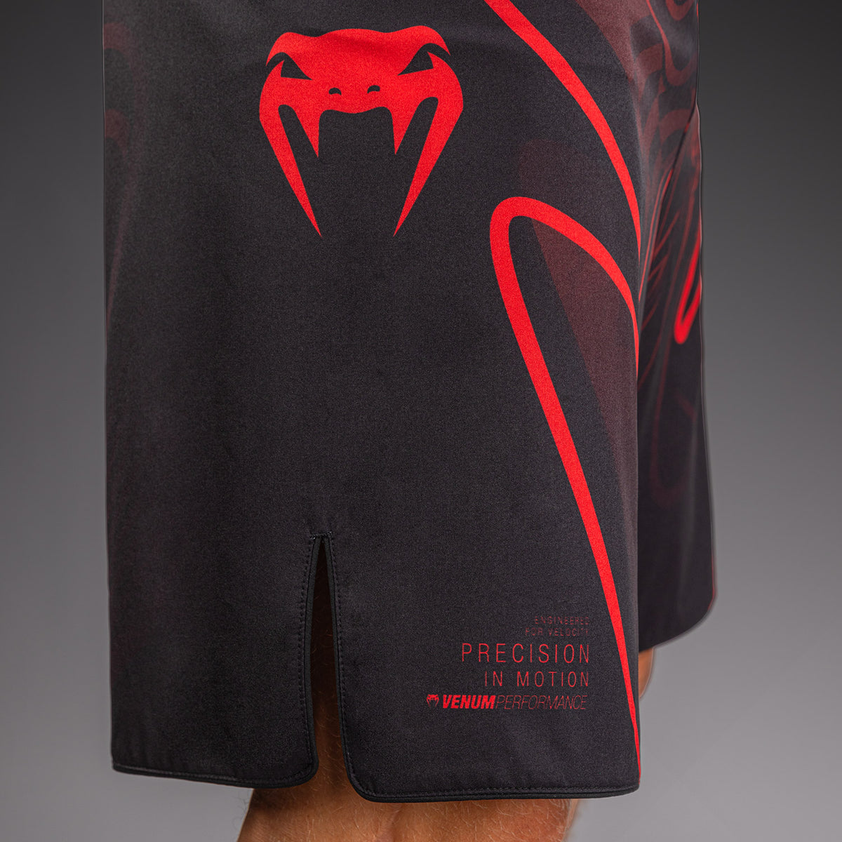 Venum Crimson Viper 2.0 Fightshorts - Nero/Rosso