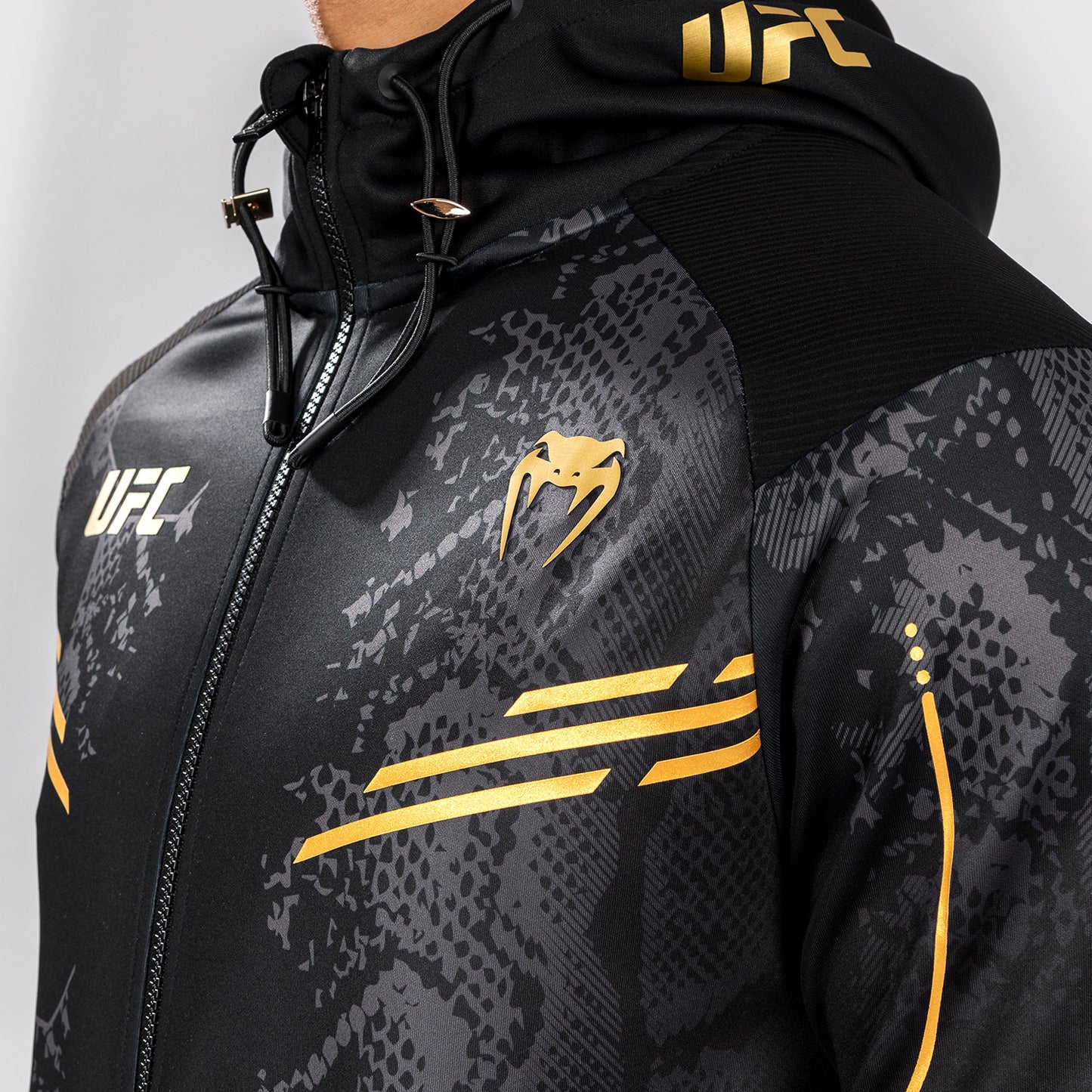 UFC Adrenaline by Venum Authentic Fight Night Felpa con cappuccio Walkout da Uomo - Champion