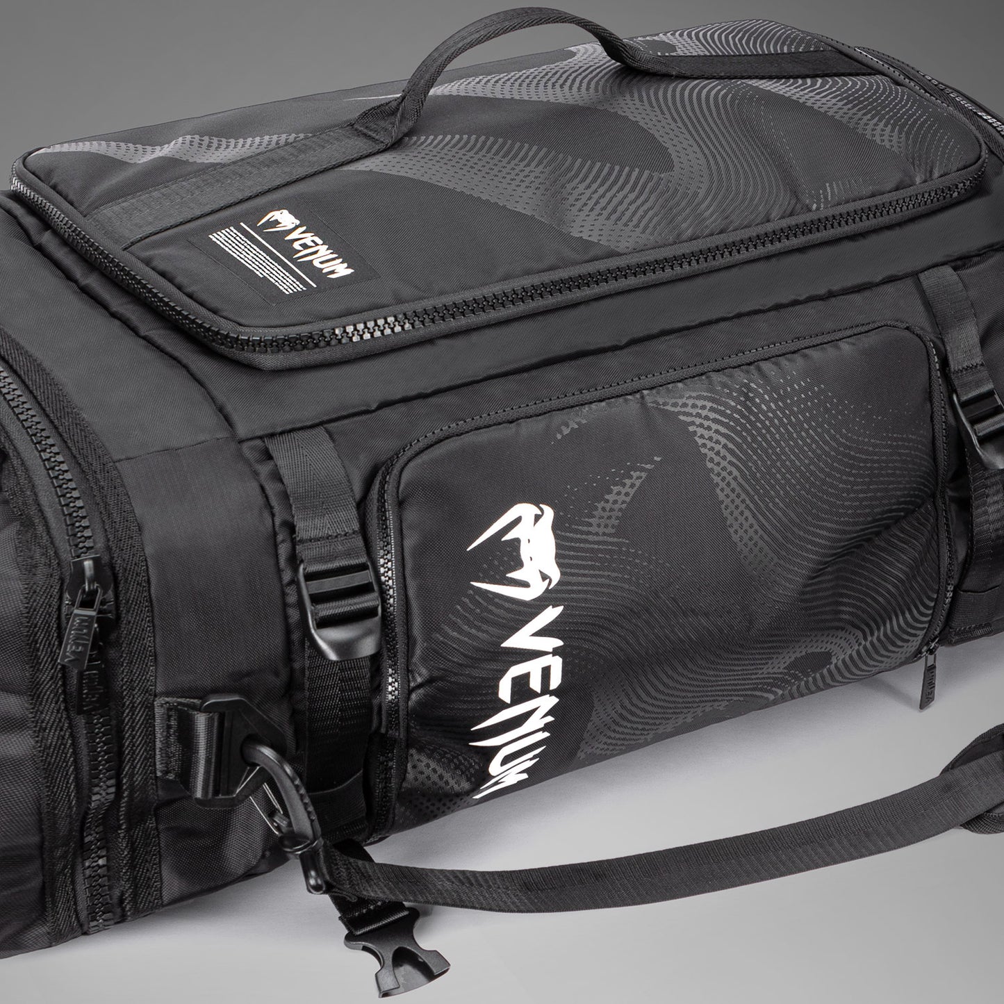 Venum Shockwave Borsa Sportiva Convertibile (48L) - Nero