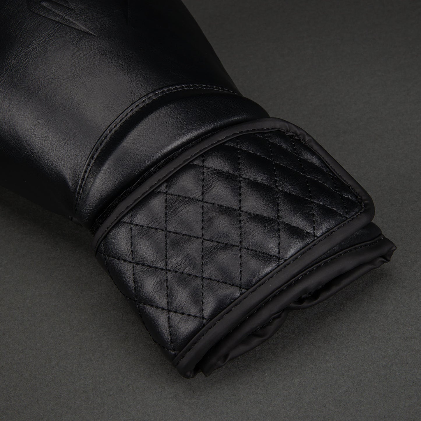 Venum Impact Classic Guantoni da Boxe - Nero