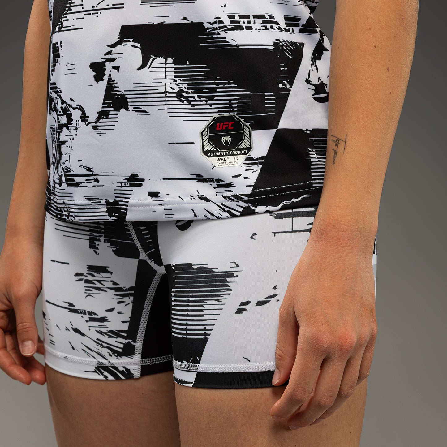 UFC Zenith by Venum Authentic Fight Week T-shirt maniche corte Performance Donna - Bianco