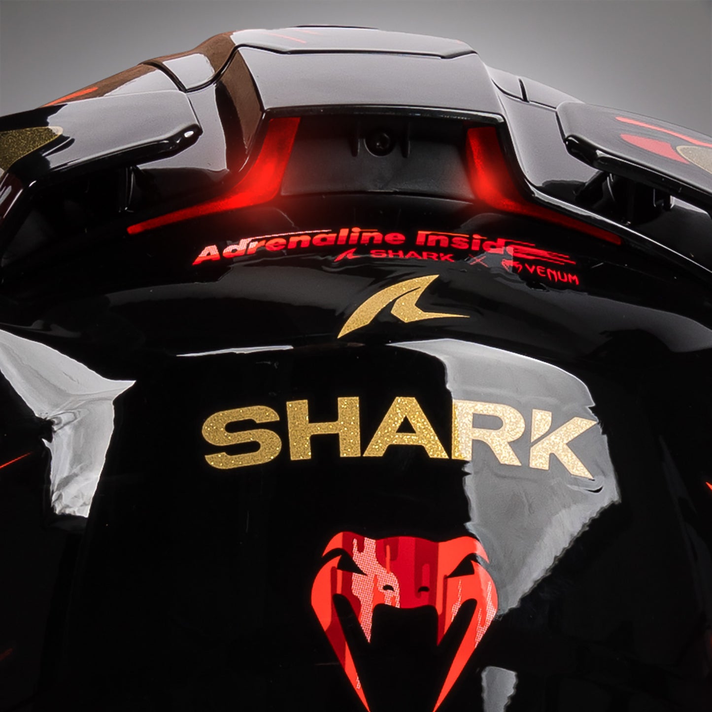 Venum x Shark Casco moto SKWAL i3 JET - Rosso/Oro
