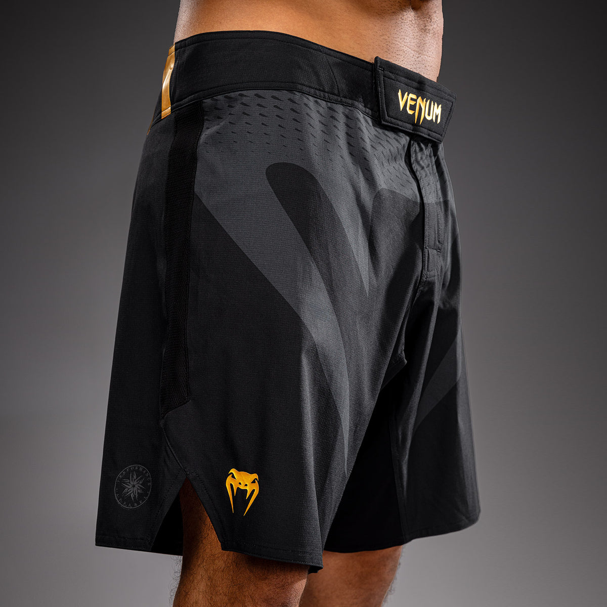 Venum Attack Fightshorts - Nero/Oro