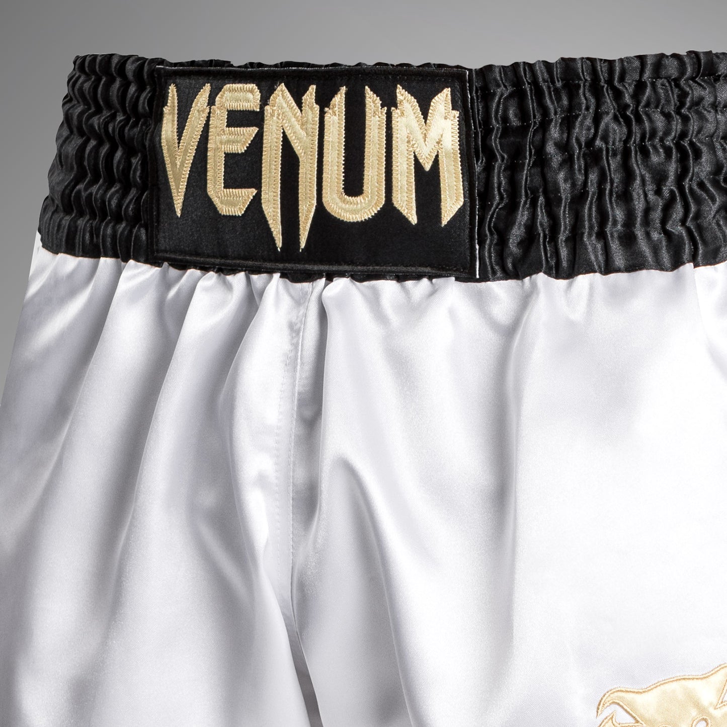 Venum Classic Pantaloncini da Muay Thai - Nero/Bianco/Oro