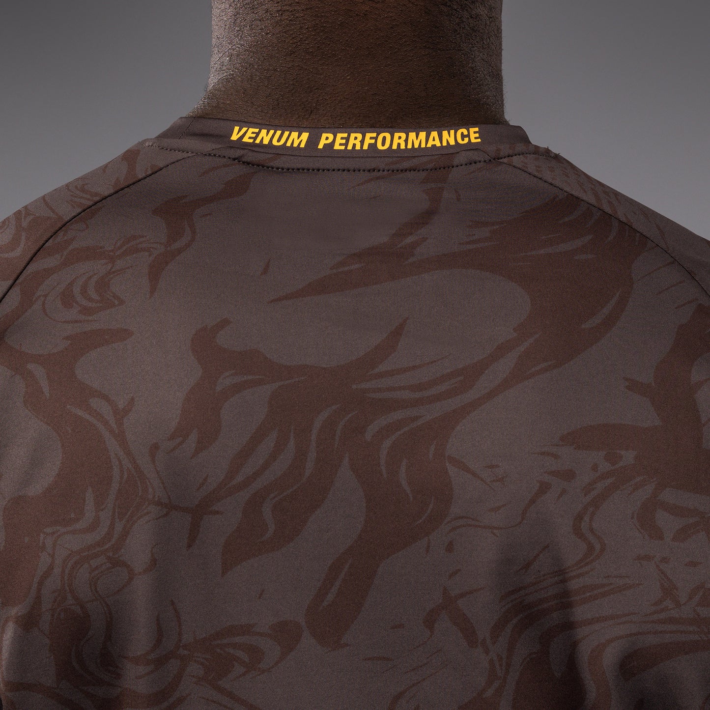 UFC Fusion by Venum Fight Week Maglietta Dry-Tech per Uomo - Marrone terra