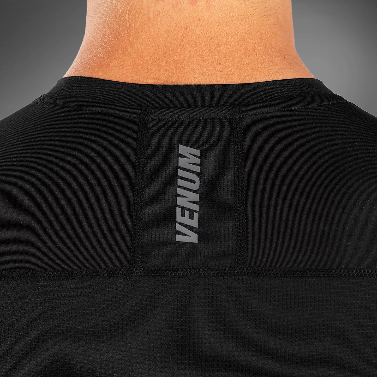 Venum G-Fit Air Rashguard a maniche corte - Nero