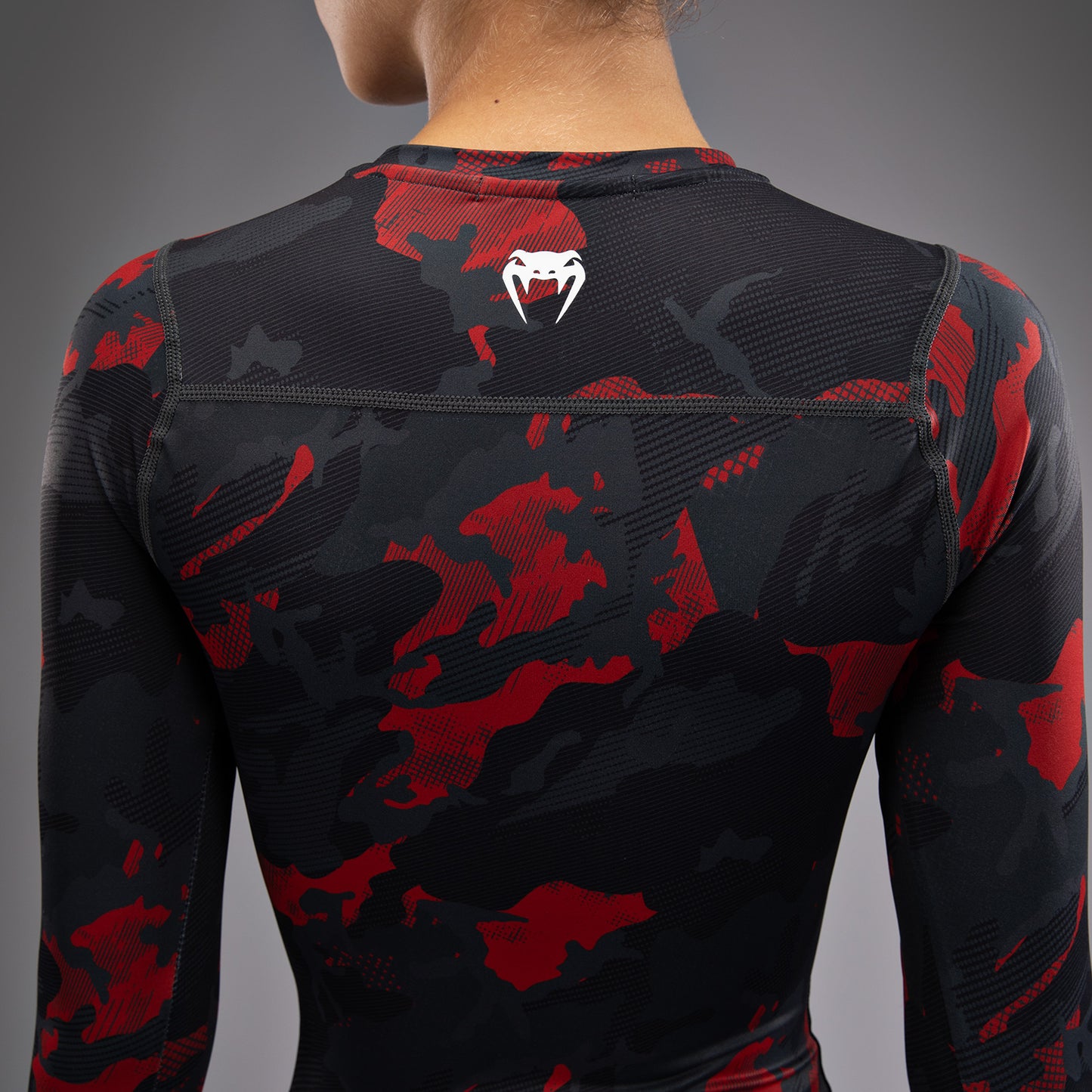 Venum x Sophia Rose Donna Maglia a Maniche Lunghe Rashguard - Urban Red Camo