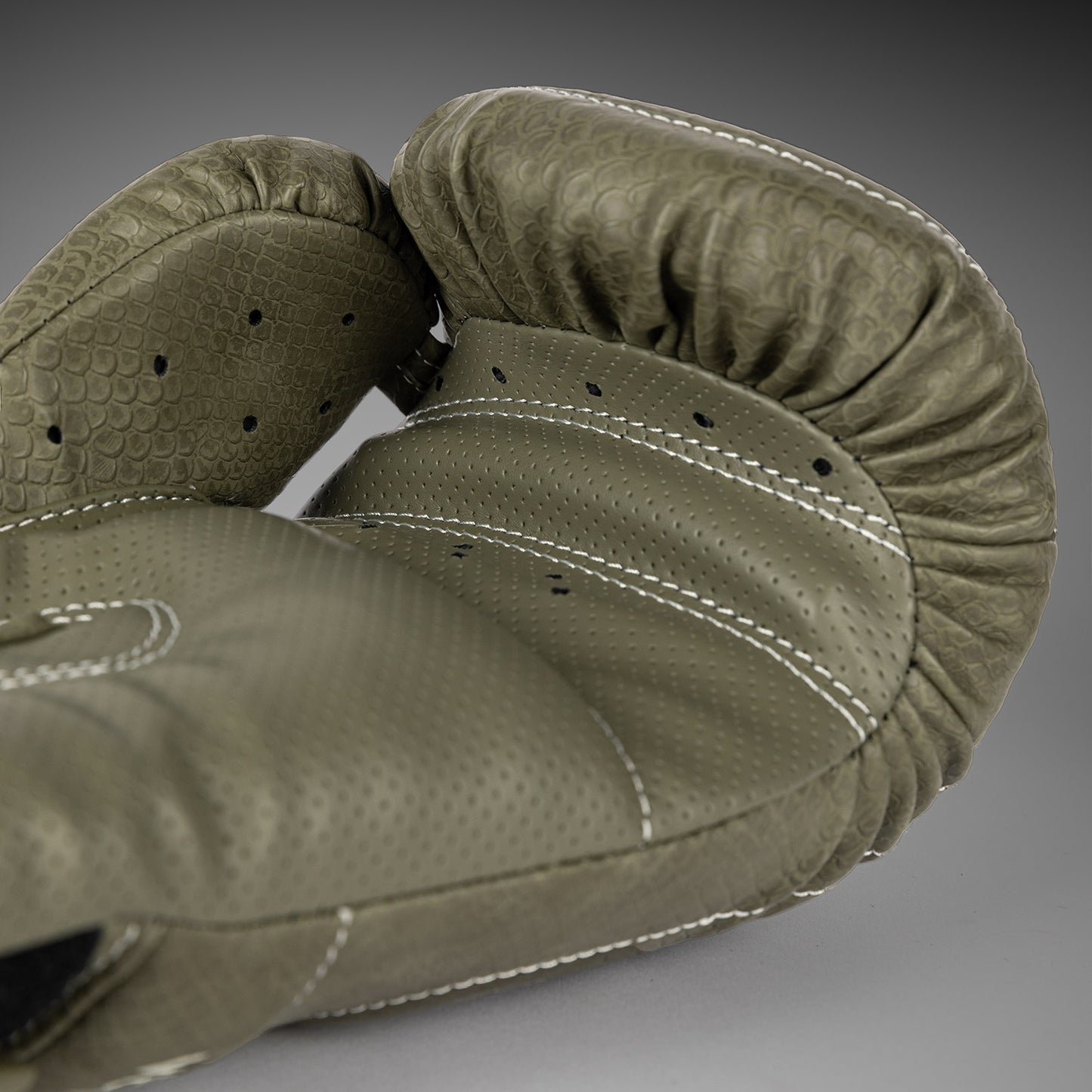 Venum Impact Evo Scales Guanti da boxe – Verde Esercito