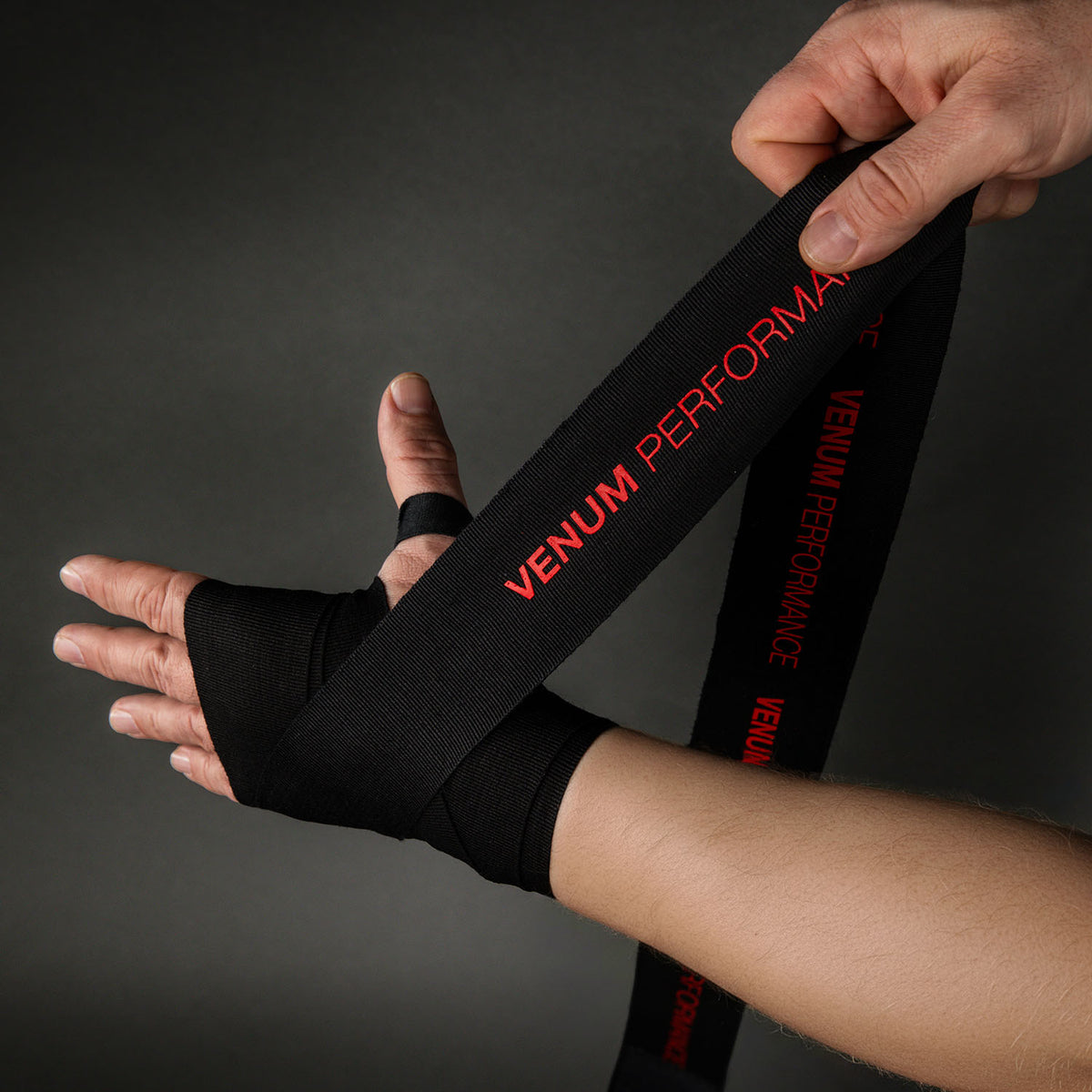 Venum Kontact Evo Amazonia Reborn Bendaggi da boxe - Nero/Rosso