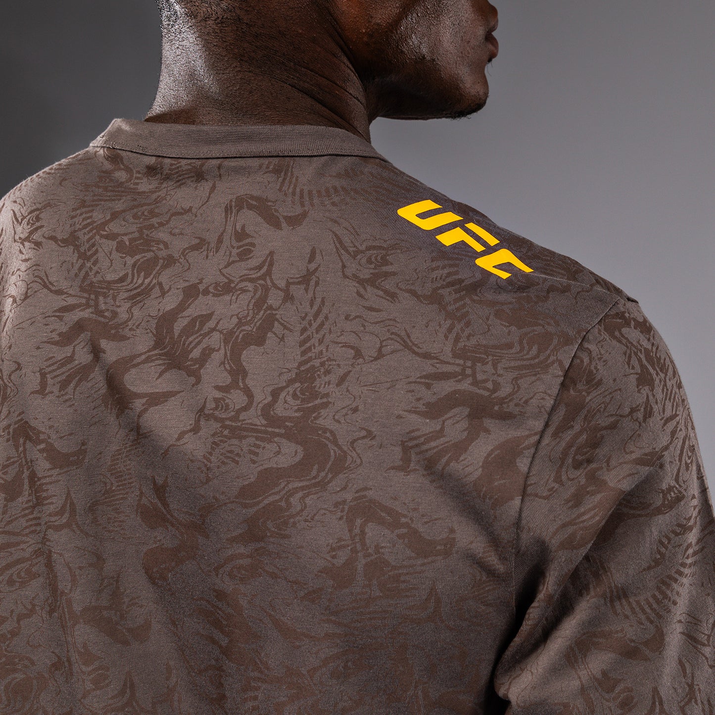 UFC Fusion by Venum Fight Week Maglietta a Manica Corta per Uomo - Marrone terra