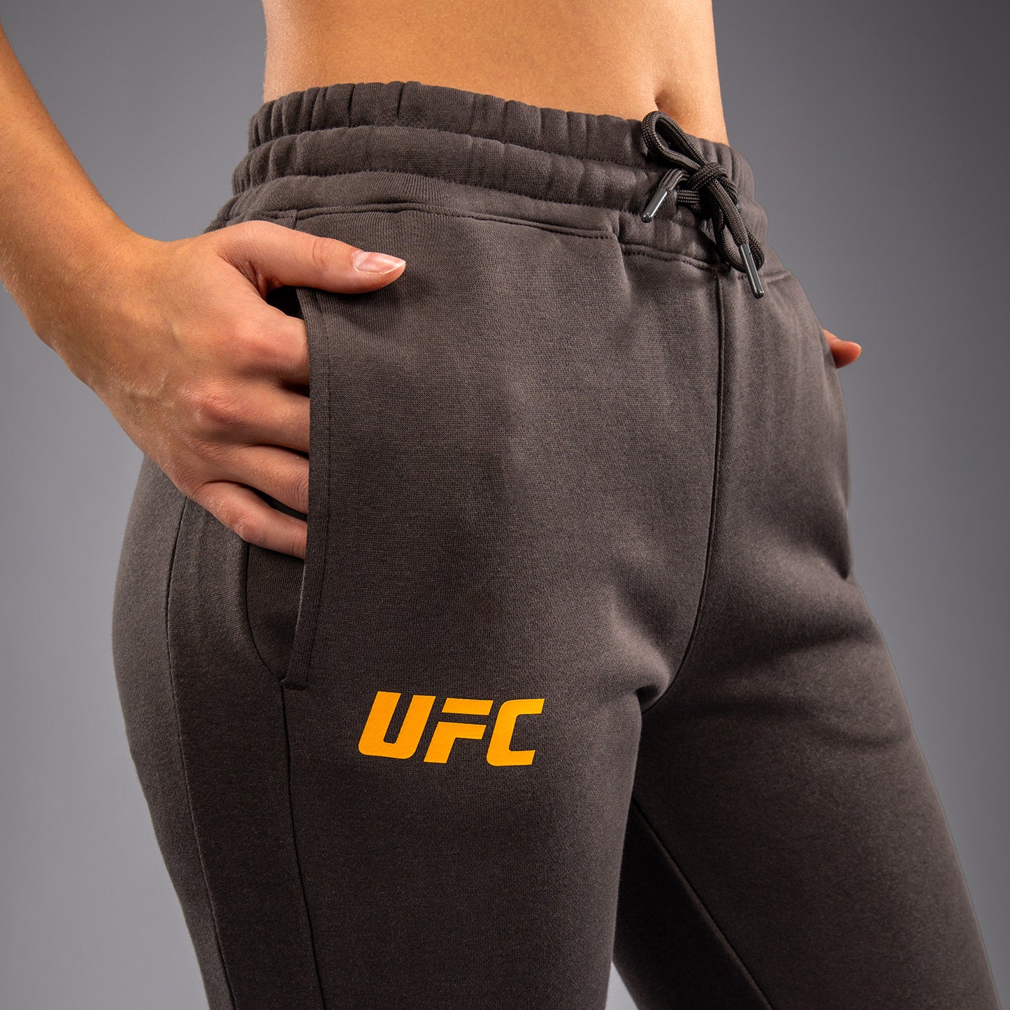 UFC Fusion by Venum Fight Week Pantaloni in Cotone per Donna - Marrone terra