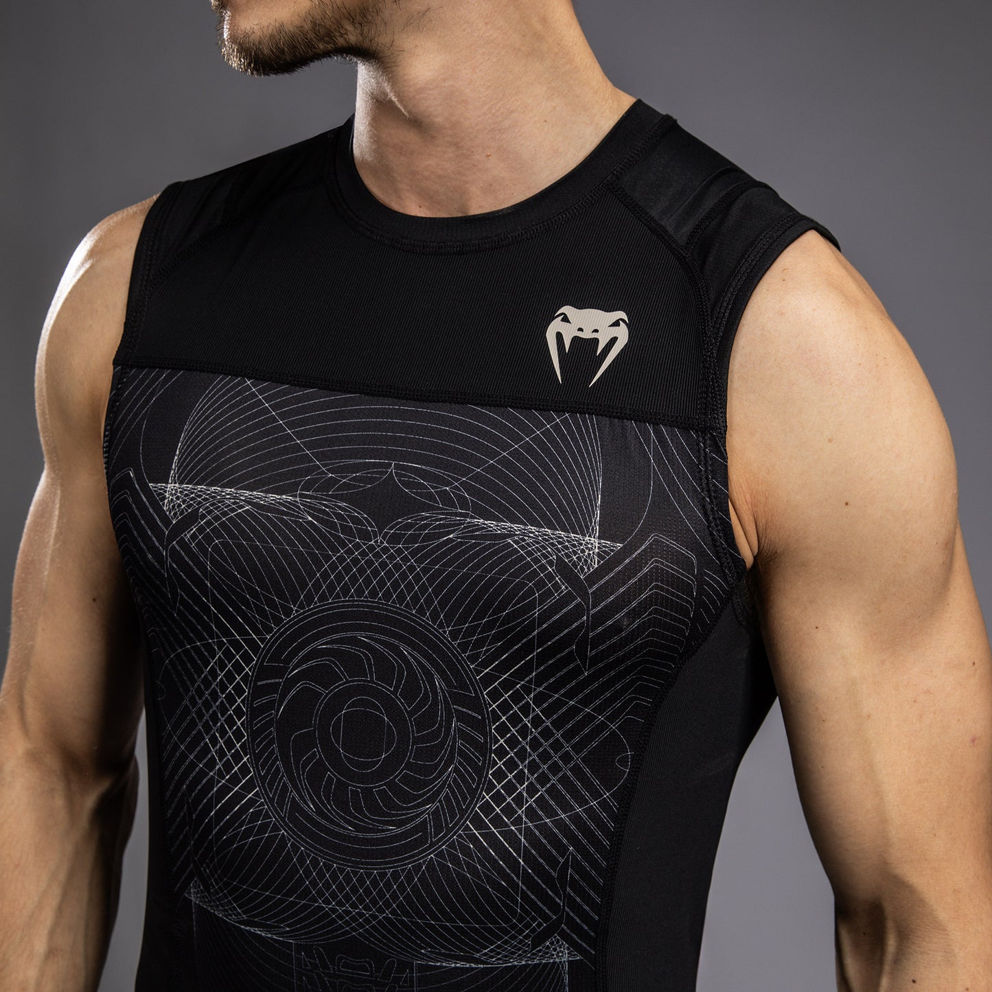 Venum G-Fit Air Rashguard Senza Maniche - Nero Profondo/Sabbia Del Deserto