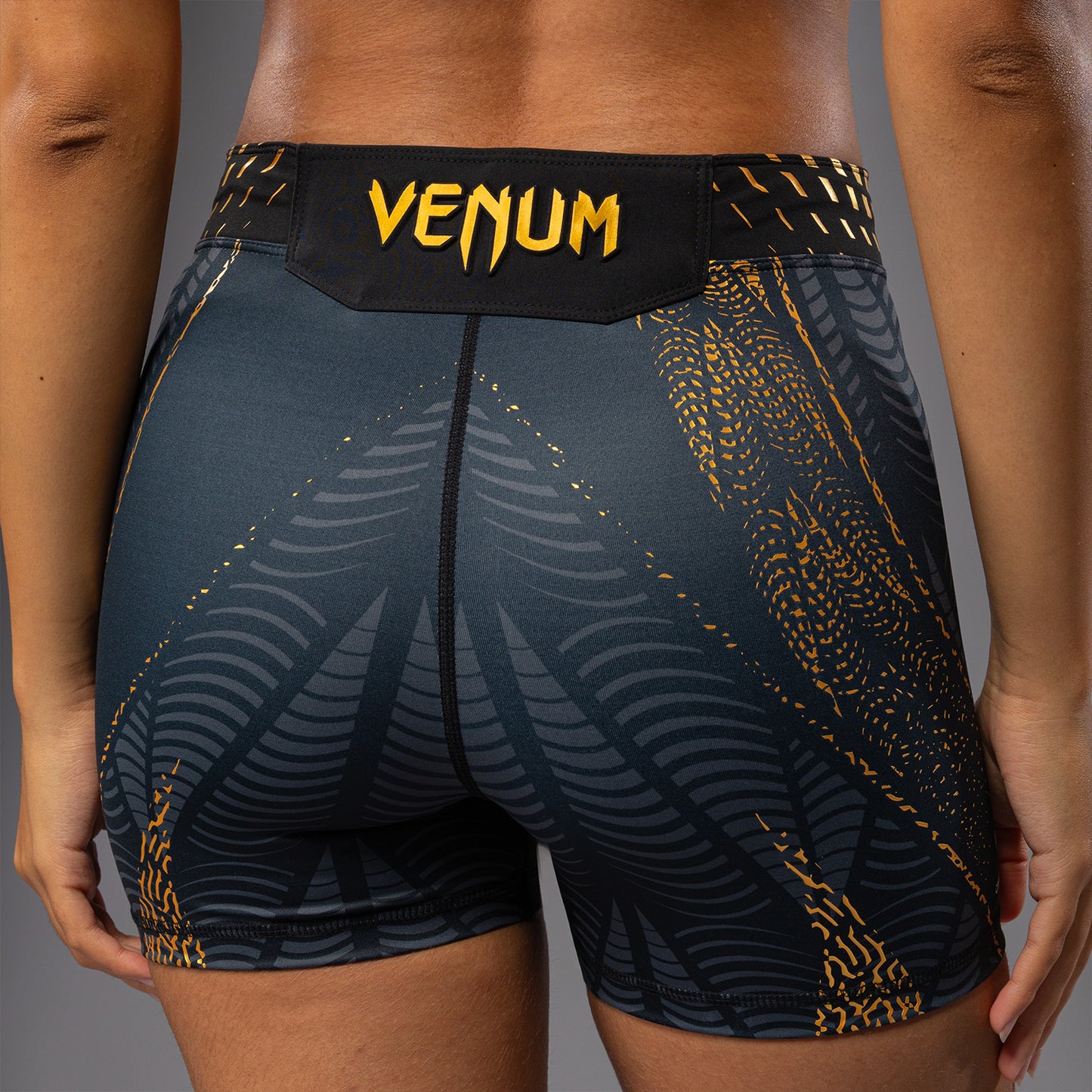 UFC Zenith by Venum Authentic Fight Night Pantaloncini Vale Tudo Fit corto Donna Personalizzato - Champion