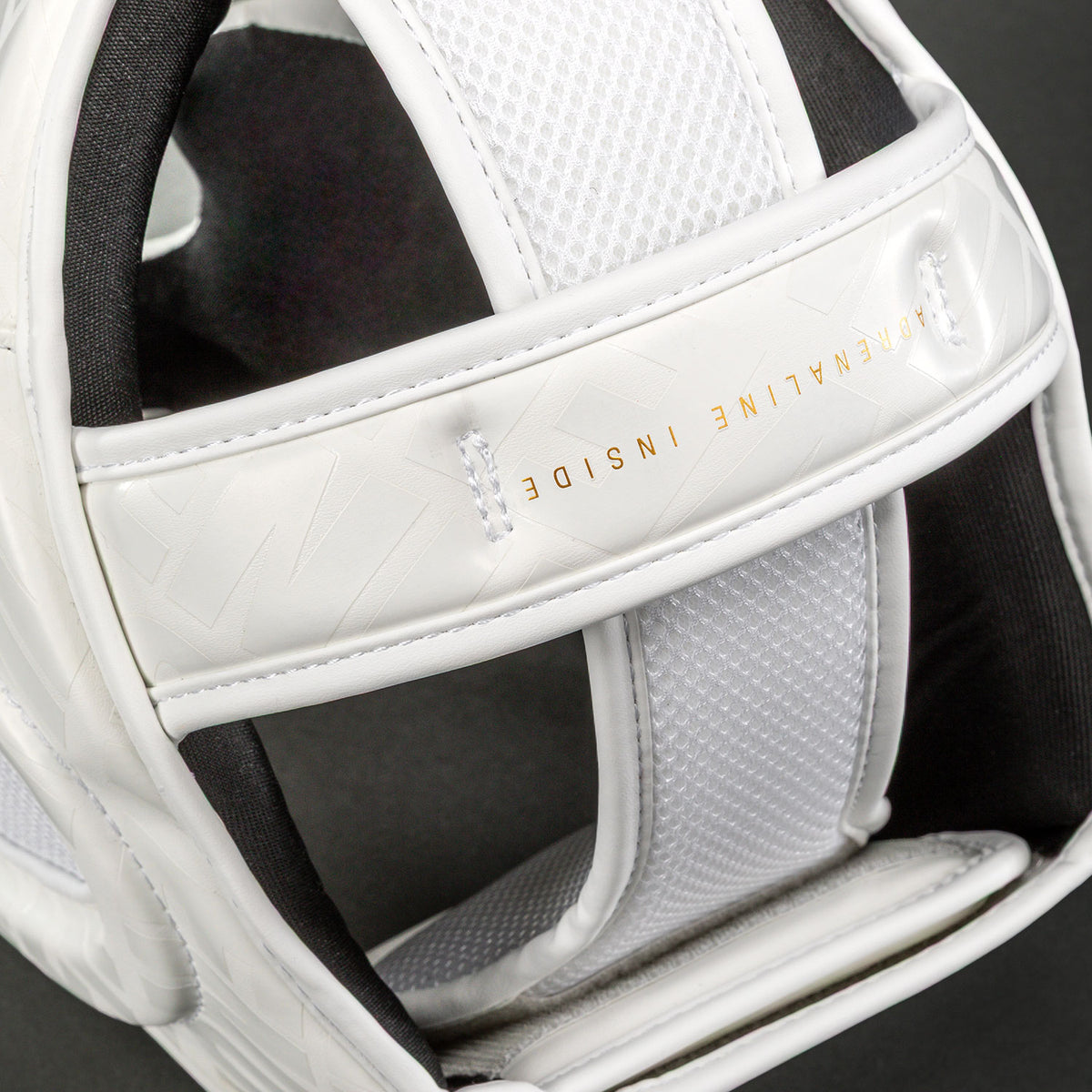 Venum Contender 1.5 Casco - Avorio/Oro