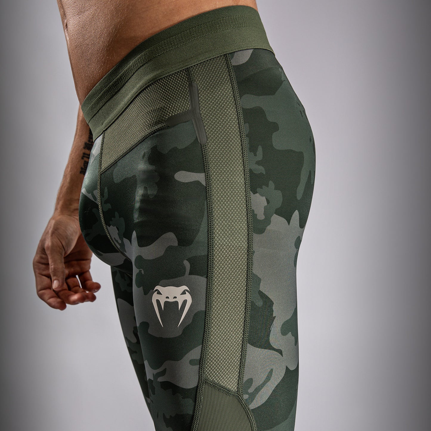 Venum G-Fit Air Pantaloni a compressione - Camo Esercito