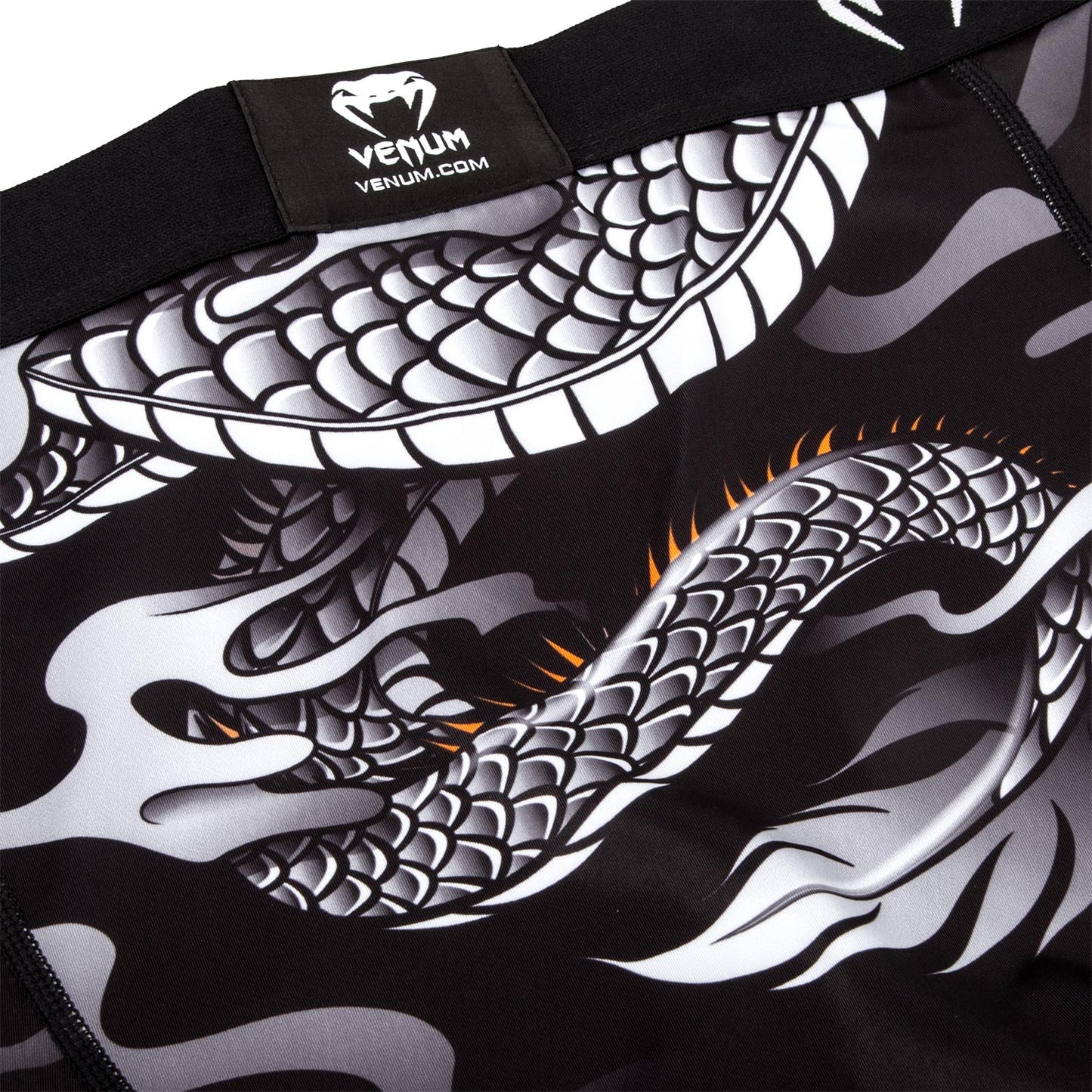 Pantaloni a compressione Venum Dragon's Flight - Nero/Bianco