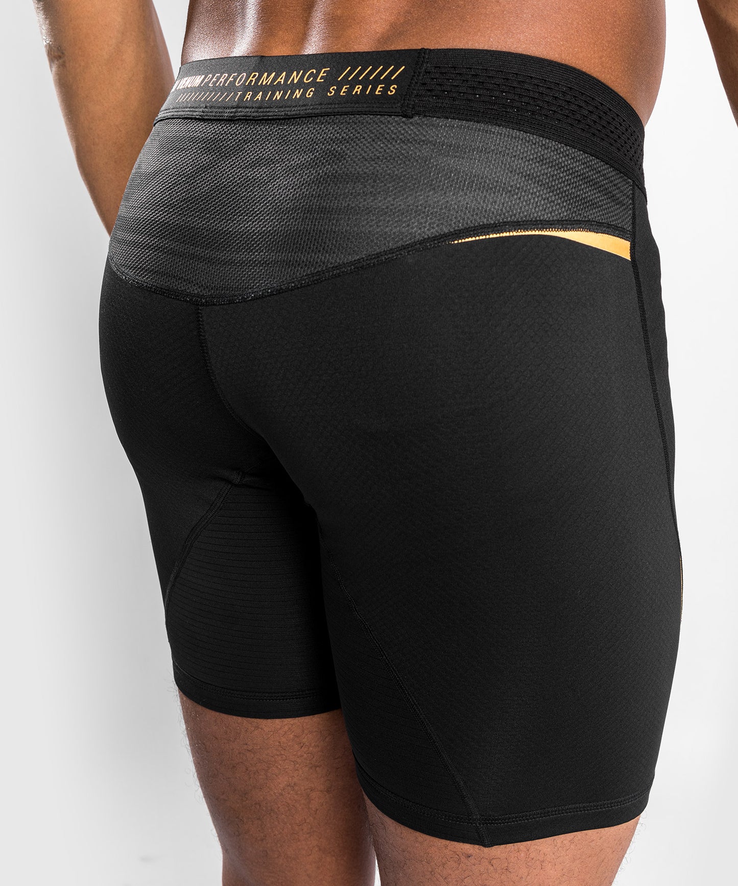 Pantaloncini da Vale Tudo Venum Tempest 2.0 - Nero/Oro