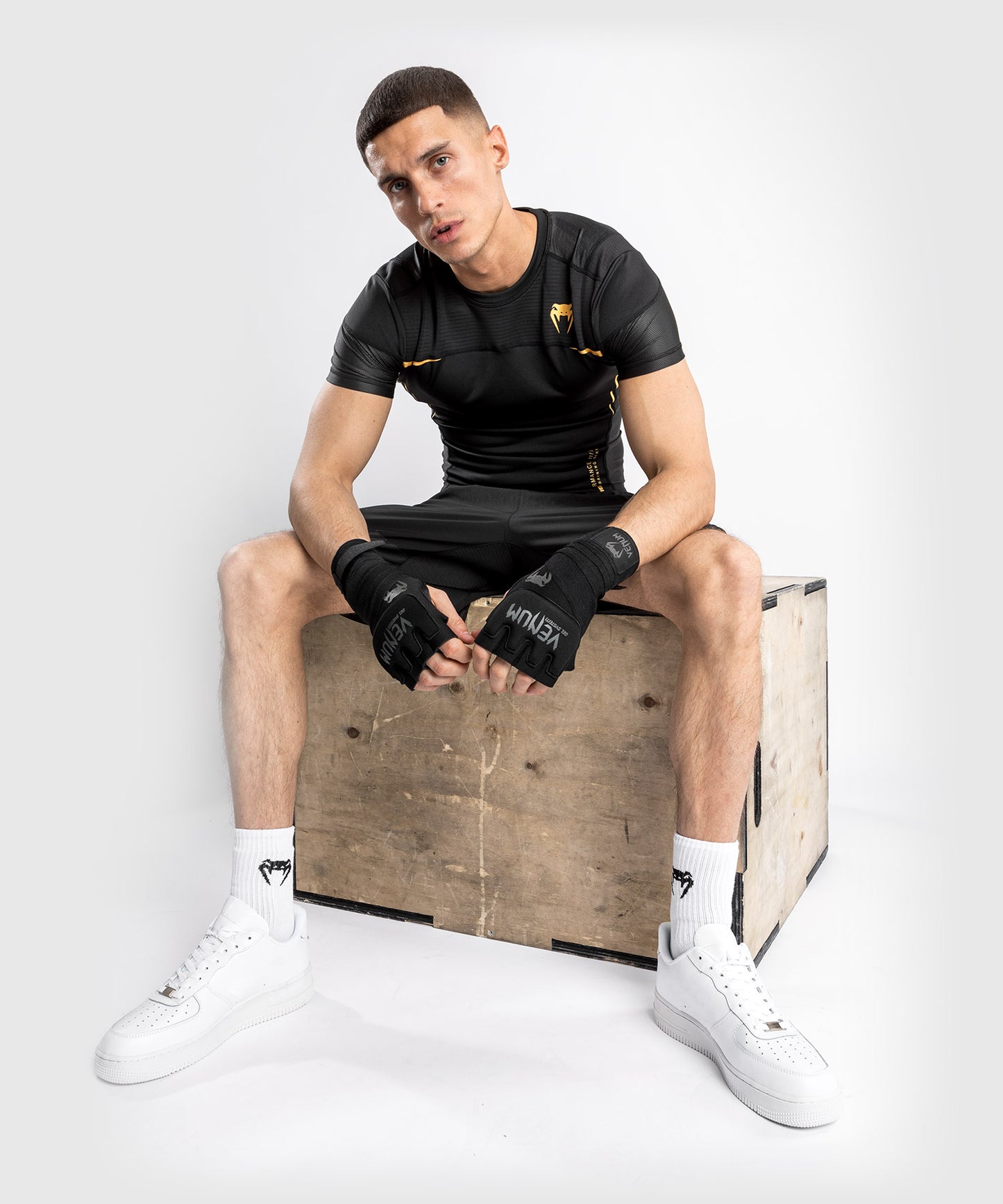 T-shirt a compressione Venum Tempest 2.0 (a manica corta) - Nero/Oro
