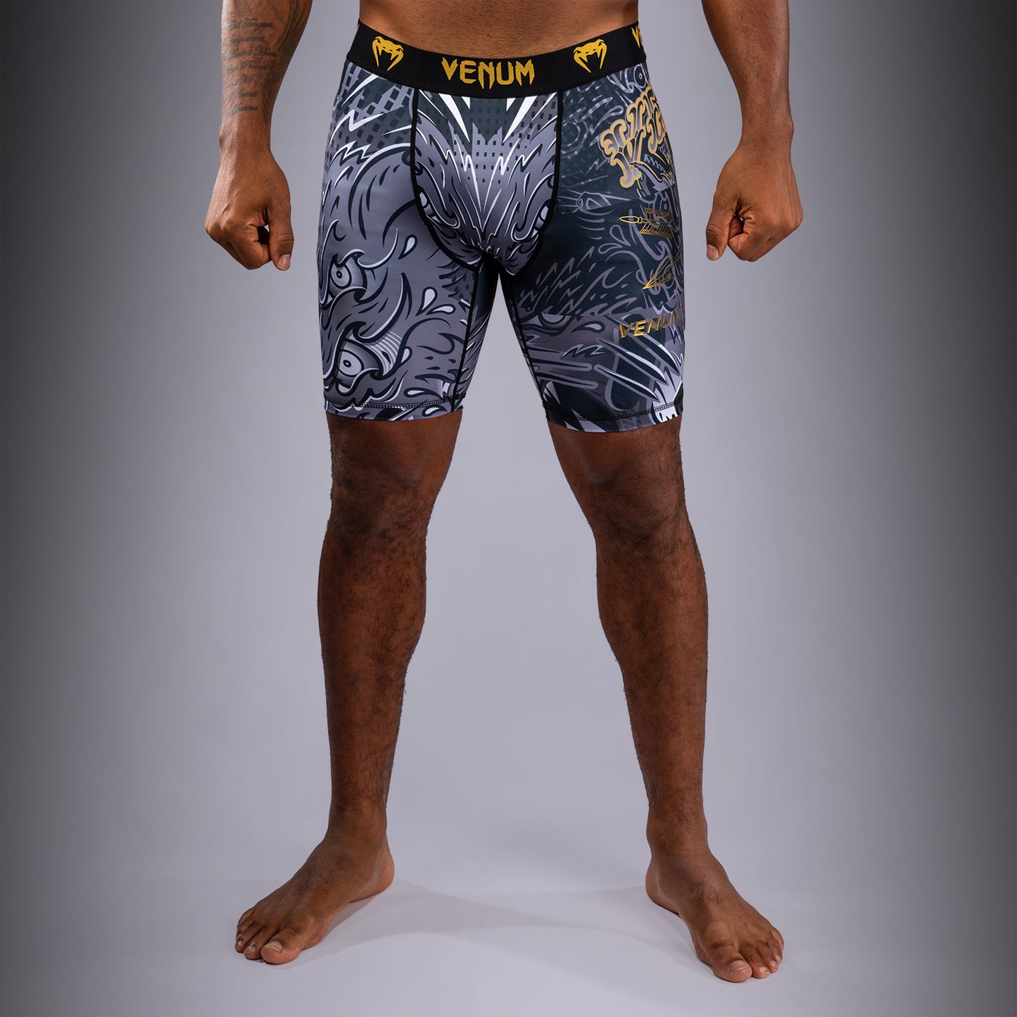 Venum Wolf Atak Pantaloncini a Compressione – Nero/Grigio