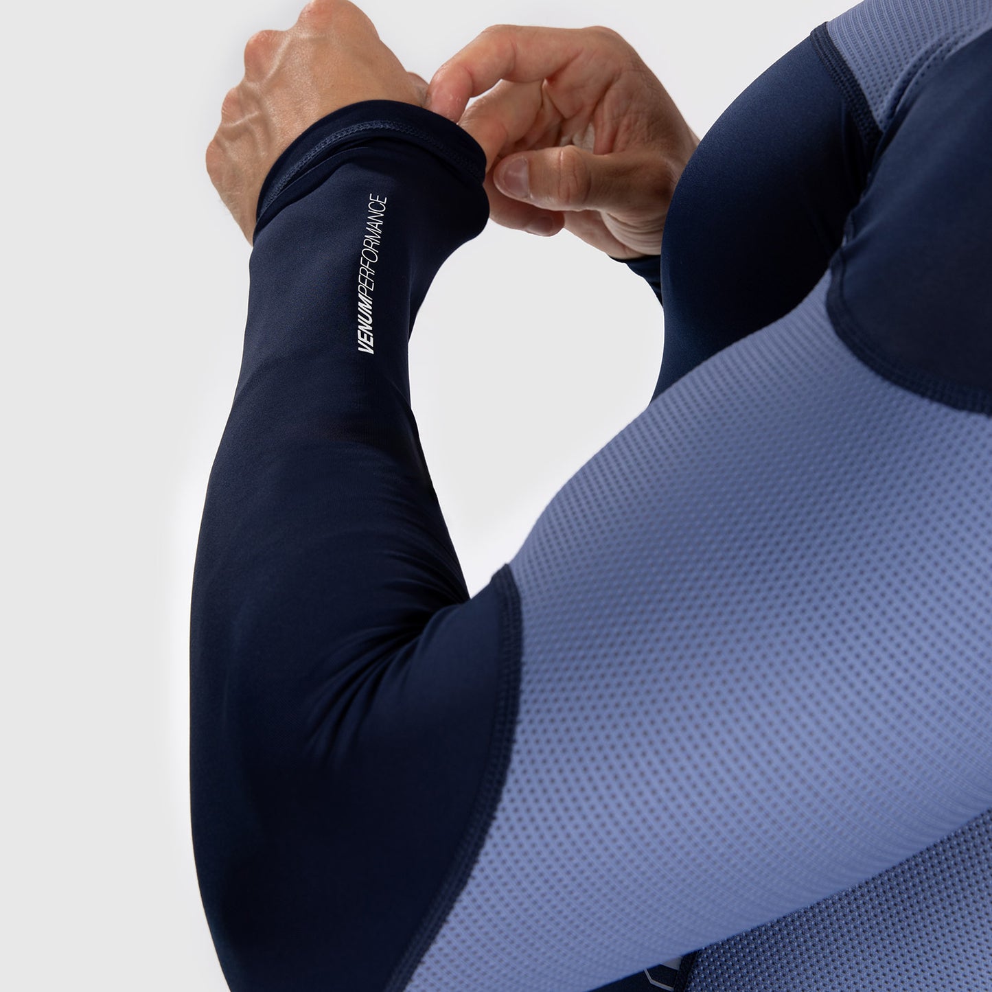 Venum Tempest Rashguard a maniche lunghe - Blu Navy/Blu
