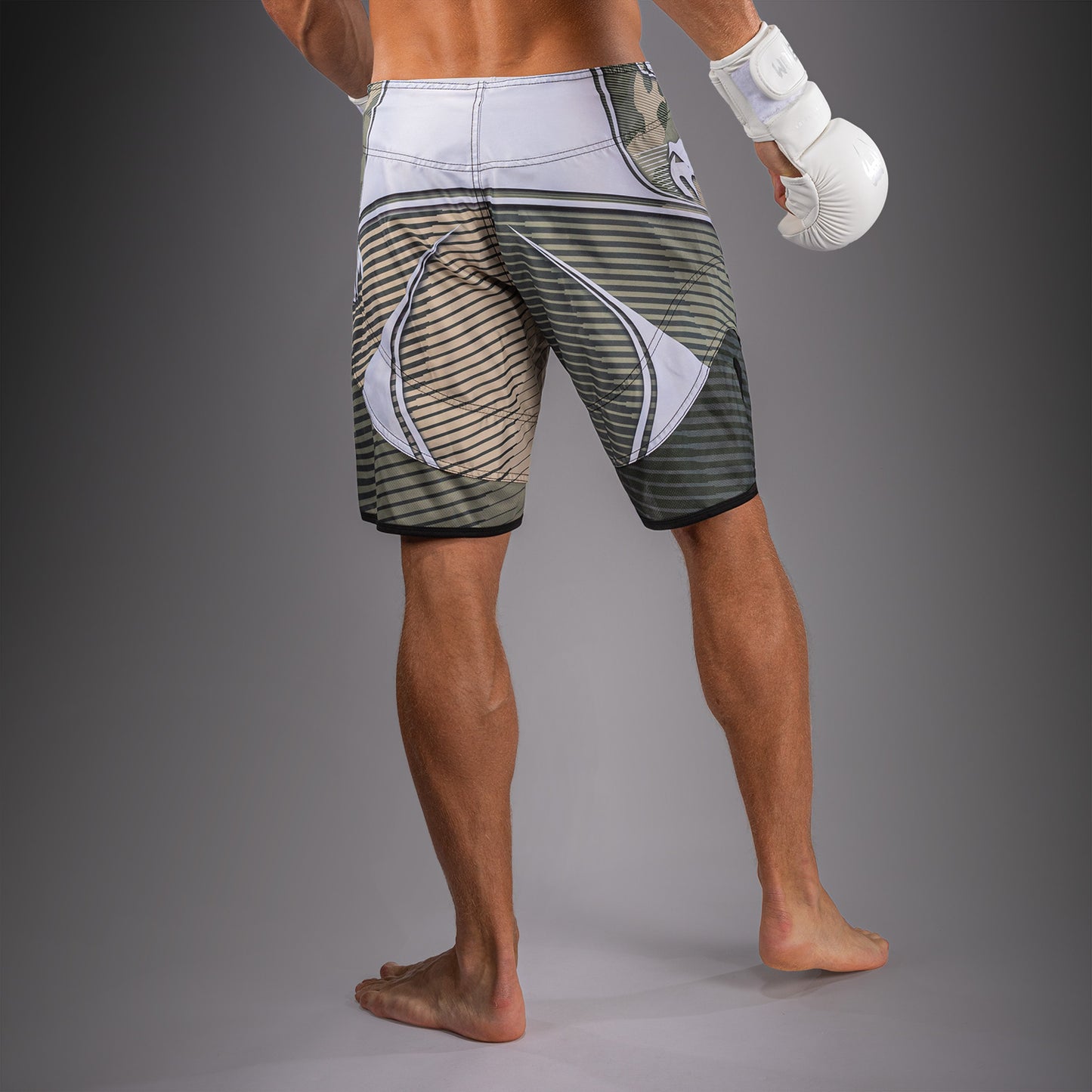 Venum Camo Hero Pantaloncini da Combattimento - Kaki/Bianco Sporco