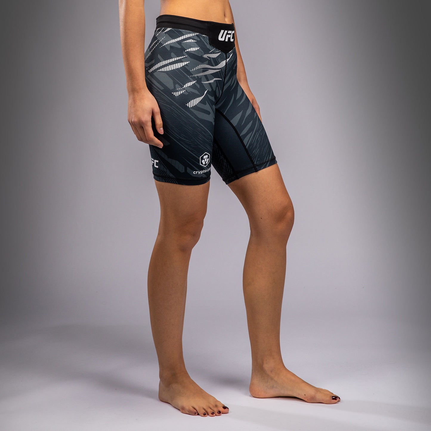 UFC Fusion by Venum Authentic Fight Night Vale Tudo Shorts per Donna - Fit Largo - Nero