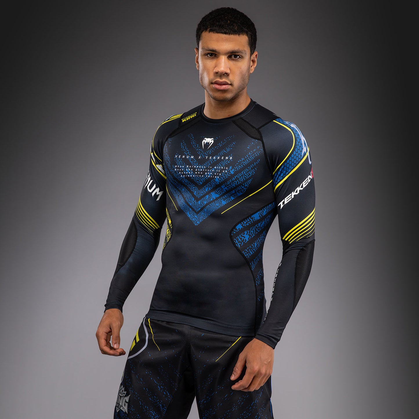 Venum x TEKKEN 8 Rashguard a Maniche Lunghe - King - Nero/Giallo