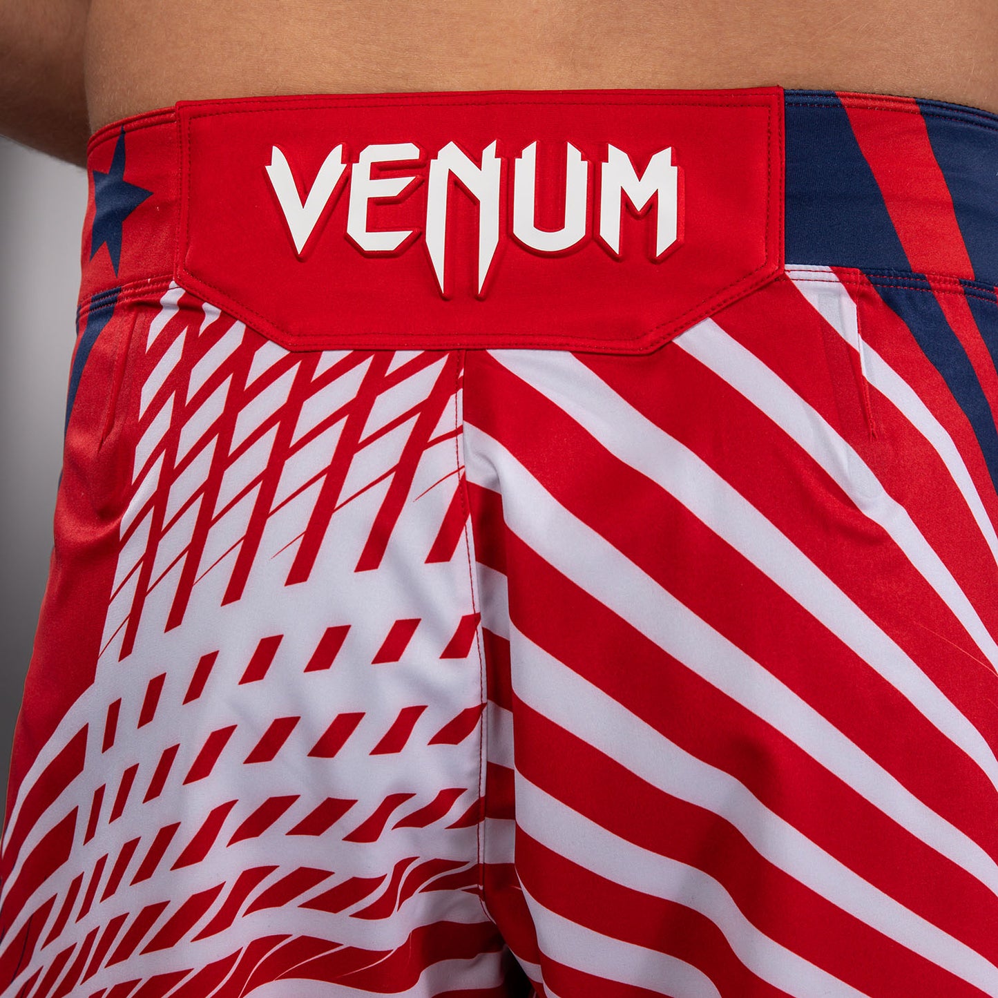 Official UFC Freedom 250 by Venum Personalizzato Authentic Fight Night Pantaloncini da combattimento taglio corto da uomo - Rosso