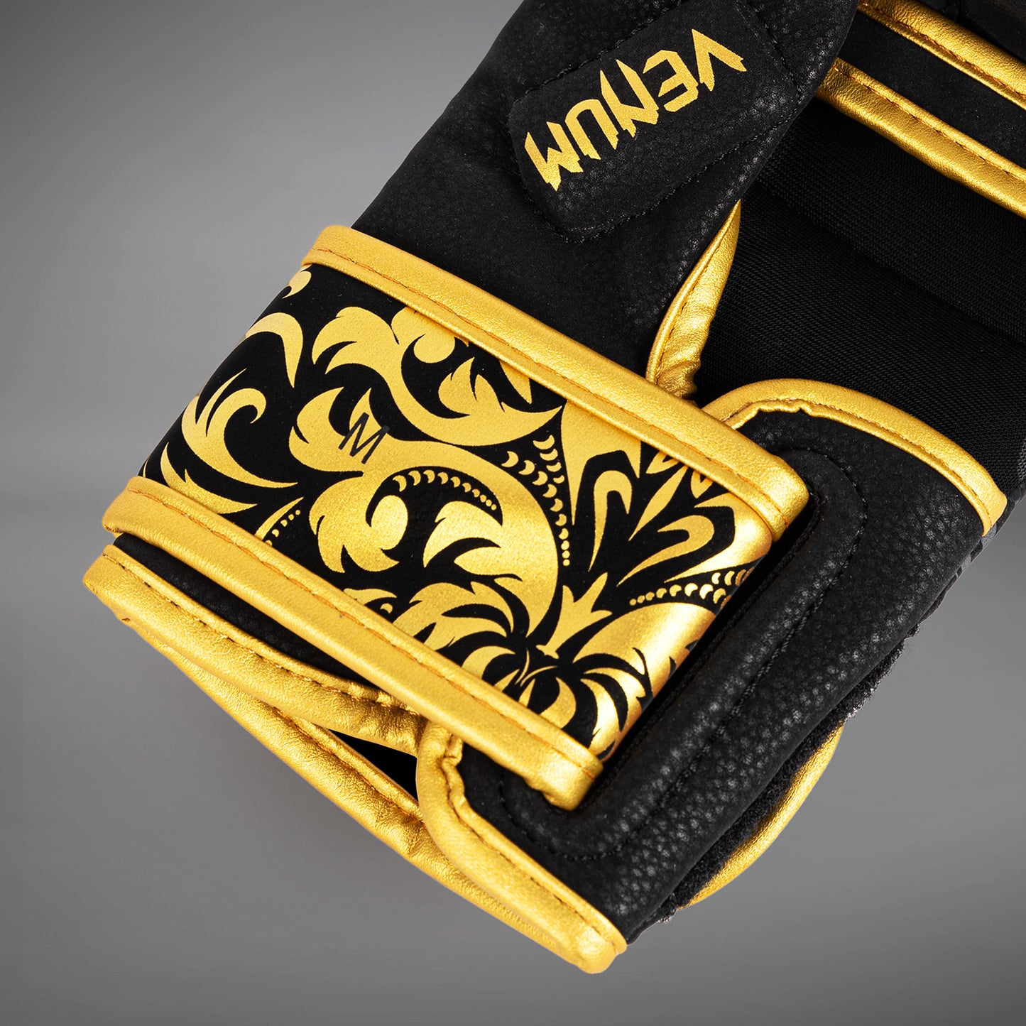 Venum x Topuria Unmatched Edition Guanti da Sparring MMA - Nero/Oro