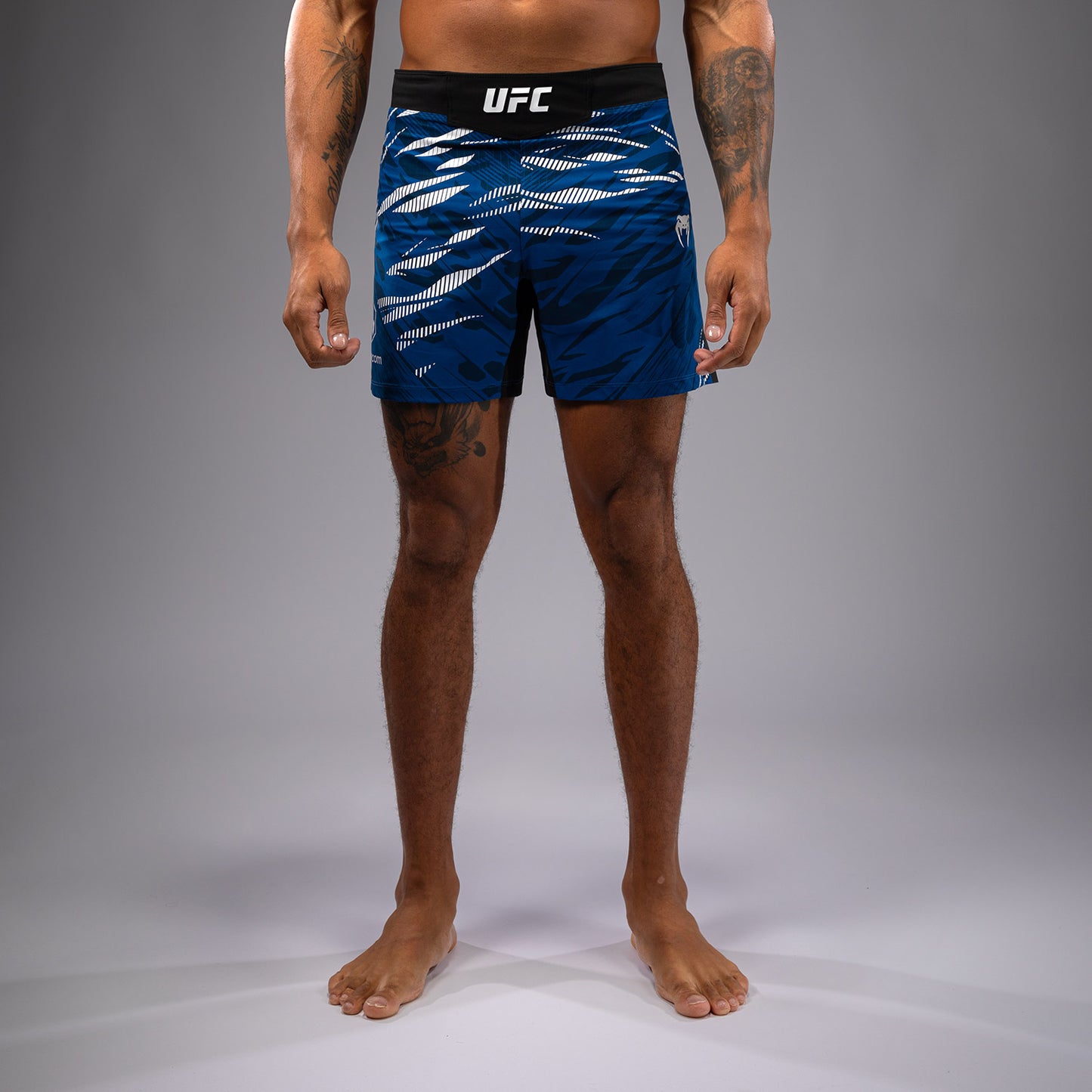 UFC Fusion by Venum Authentic Fight Night Shorts da Lotta per Uomo - Fit Corto - Blu