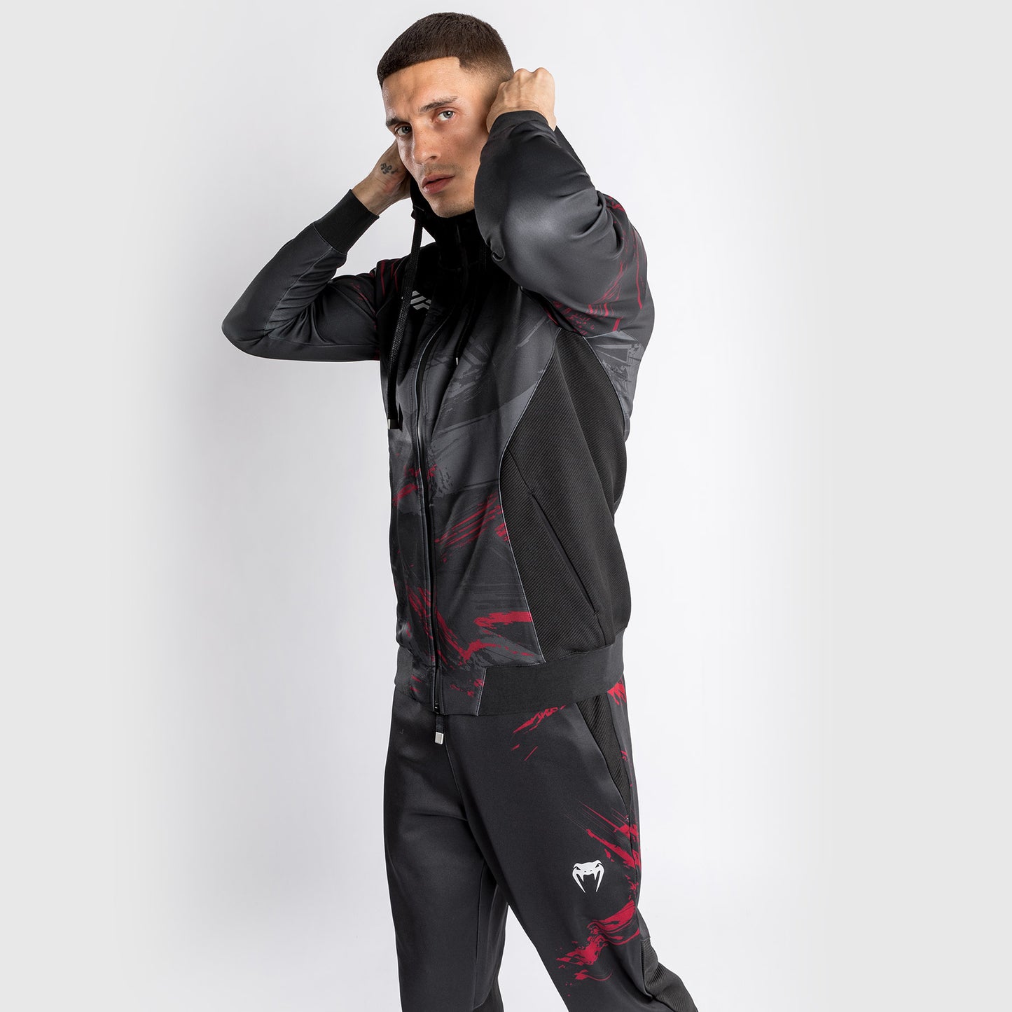 Felpa con zip UFC Venum Authentic Fight Week 2.0 - nero/rosso