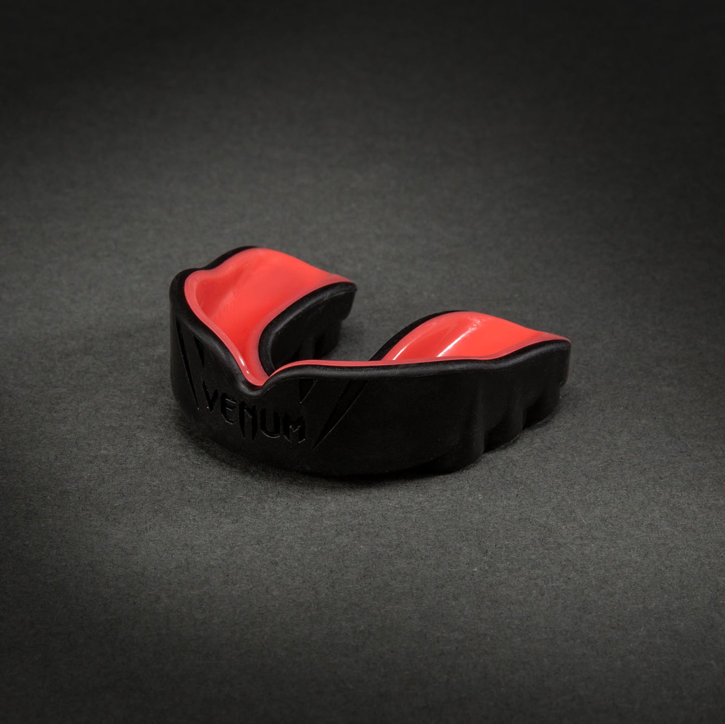 Venum Challenger Paradenti – Nero/Corallo