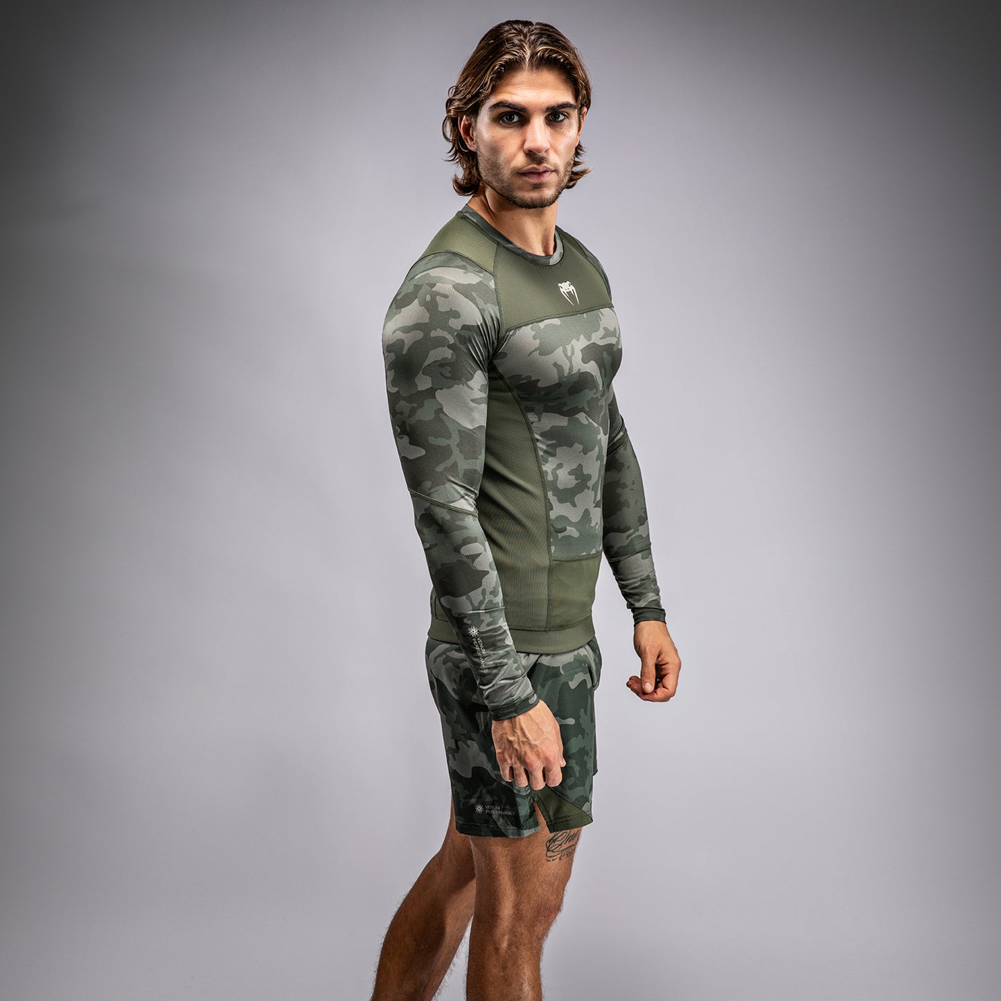 Venum G-Fit Air Rashguard a maniche Lunghe - Camo Esercito