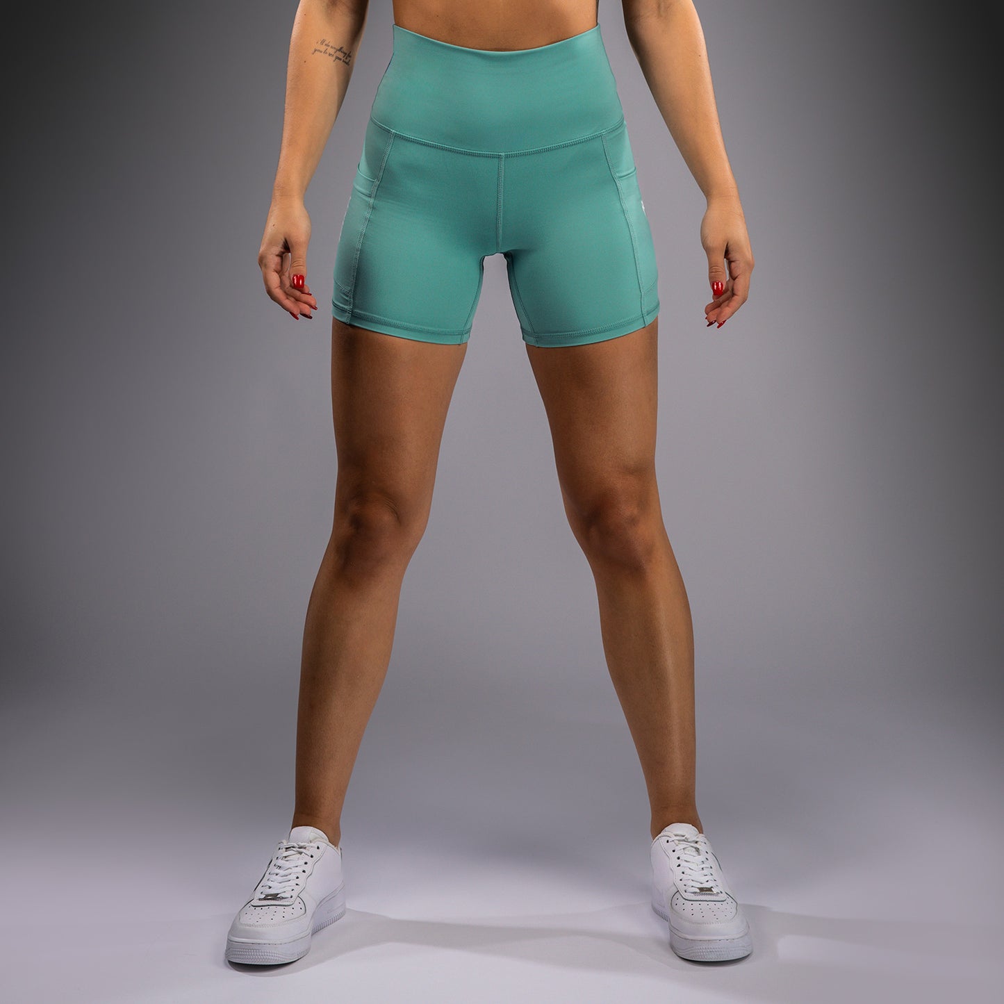 Venum Essential Bike Shorts da Donna - Verde Acqua