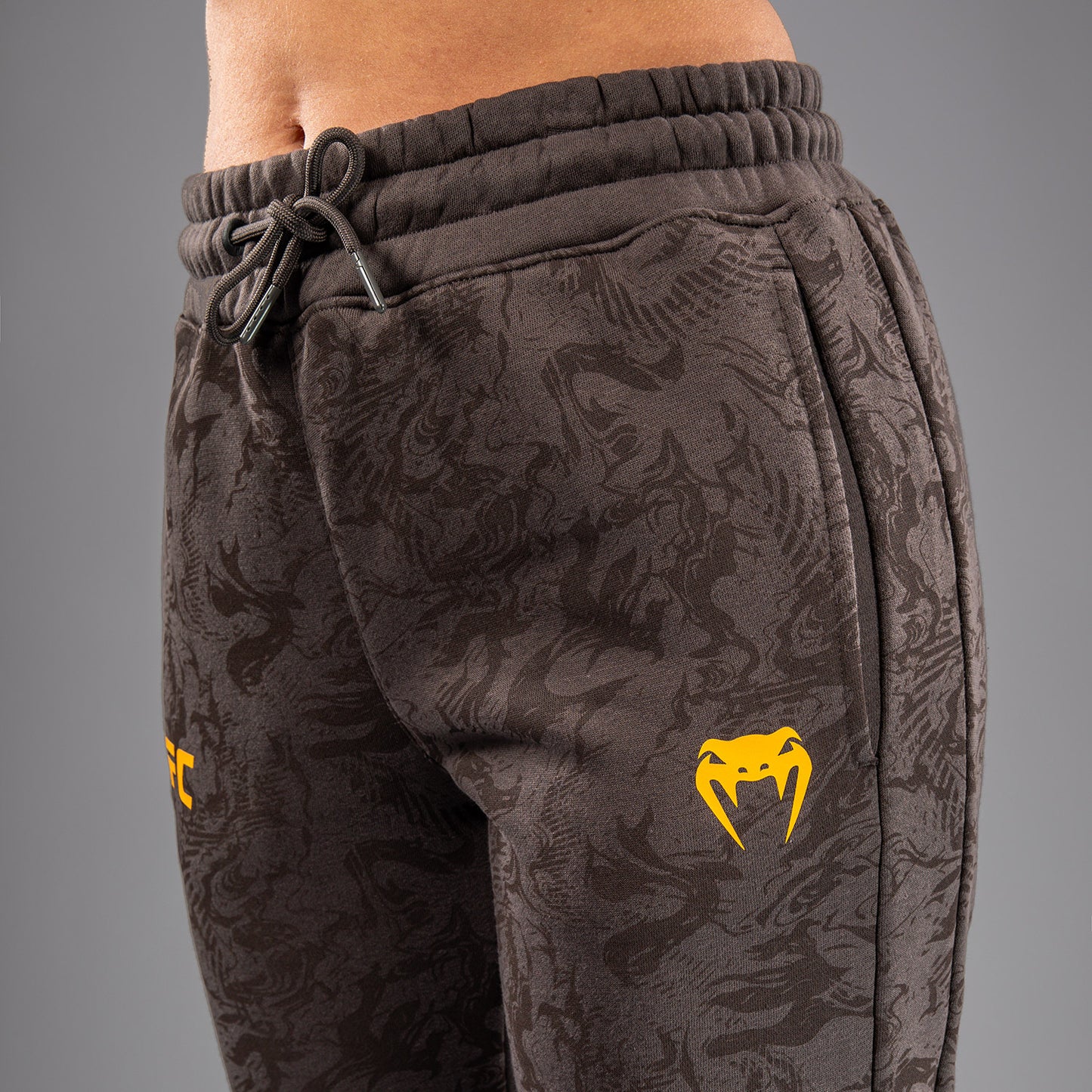 UFC Fusion by Venum Fight Week Pantaloni in Cotone per Donna - Marrone terra