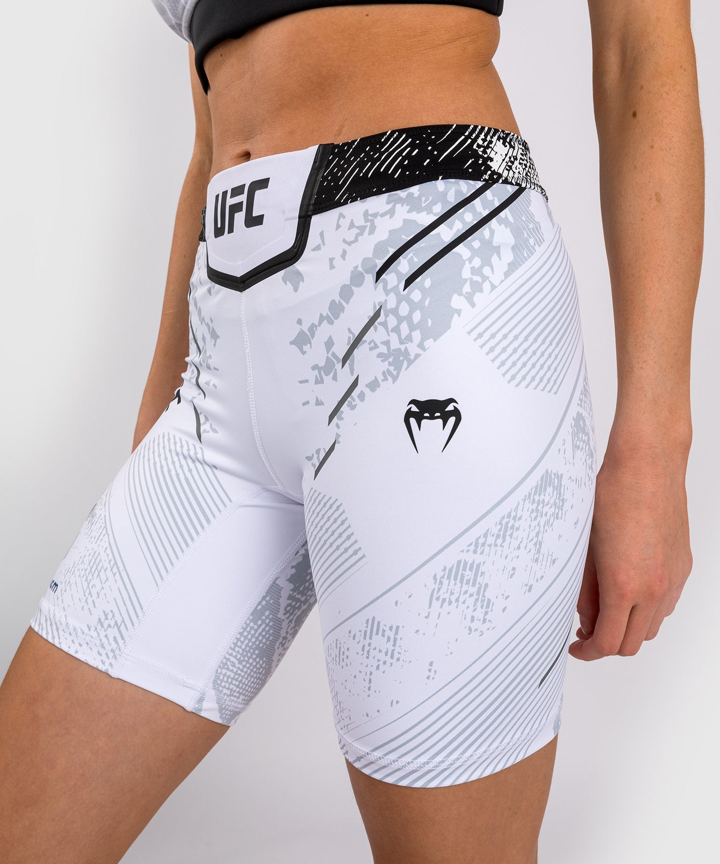 UFC Adrenaline by Venum Authentic Fight Night Pantaloncini Vale Tudo da Donna - Vestibilità Lunga - Bianco