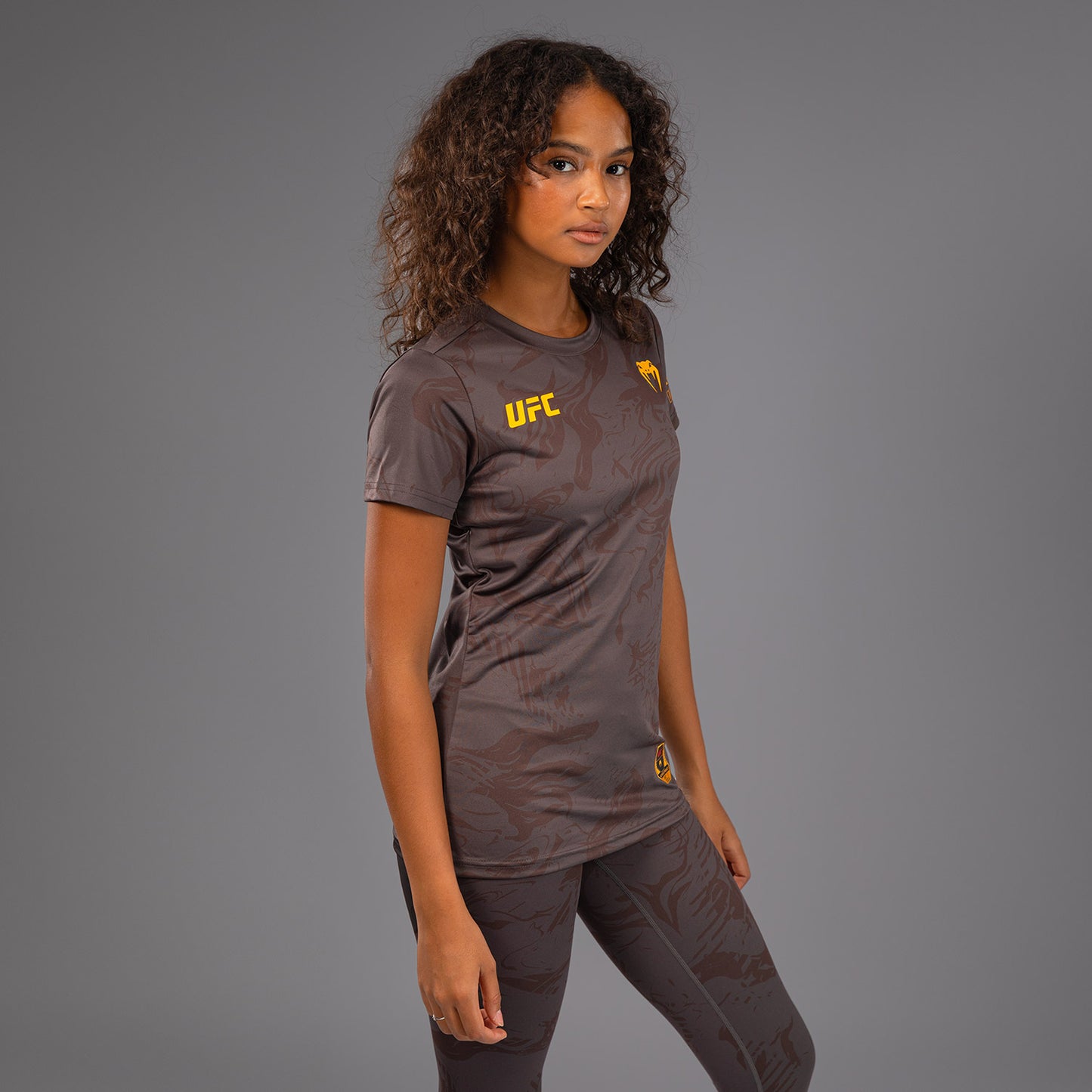 UFC Fusion by Venum Fight Week Maglietta Dry-Tech per Donna - Marrone terra