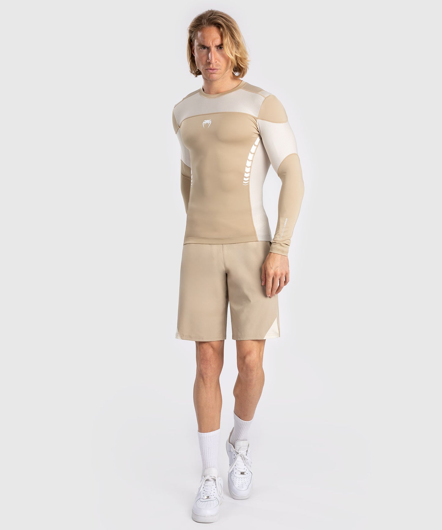 Venum Tempest Rashguard a Maniche Lunghe per Uomo - Beige/Sabbia