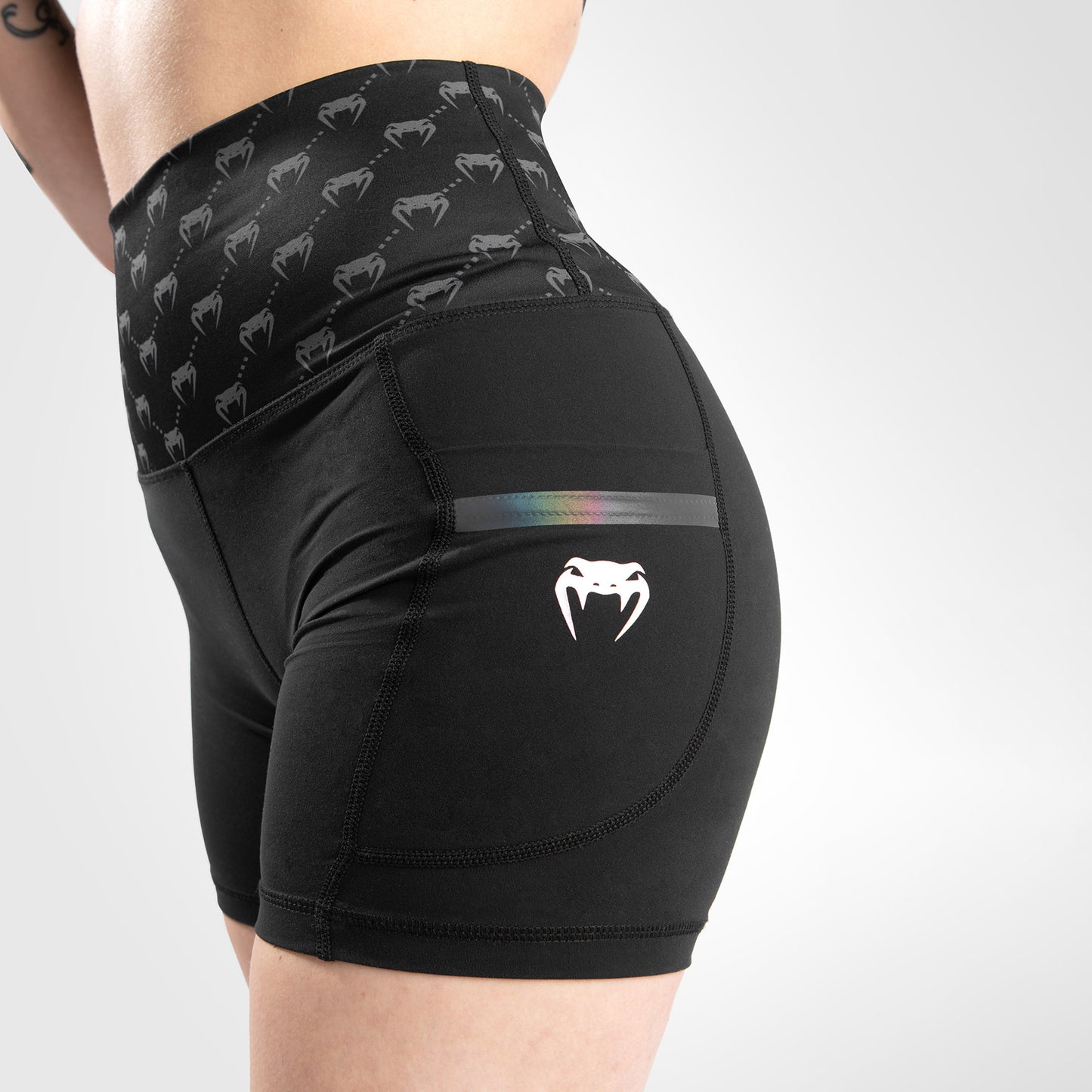 Pantaloncini da bici da donna Monogram Venum – Nero/Oro rosa
