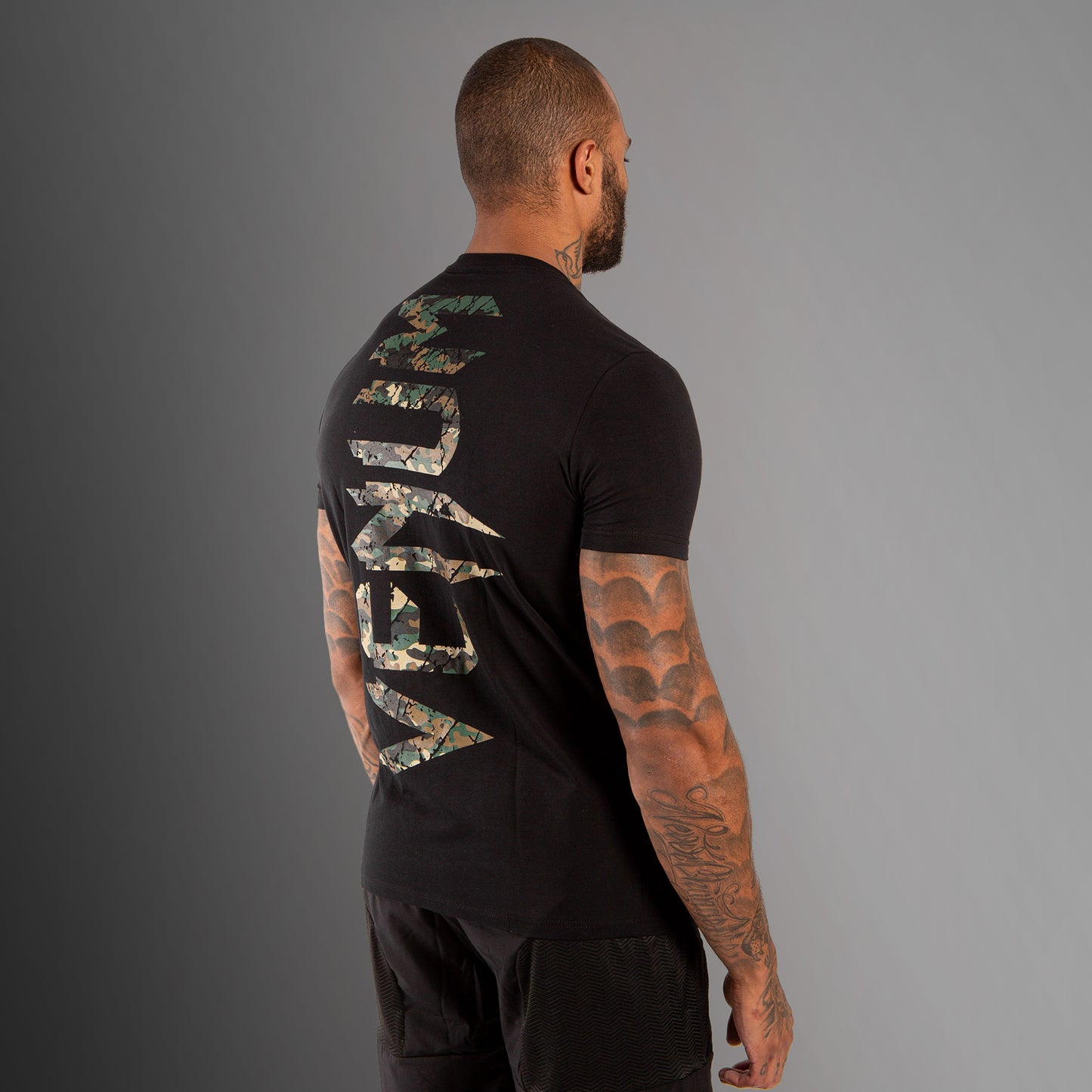 Venum Original Giant Maglietta - Nero / Camo Foresta