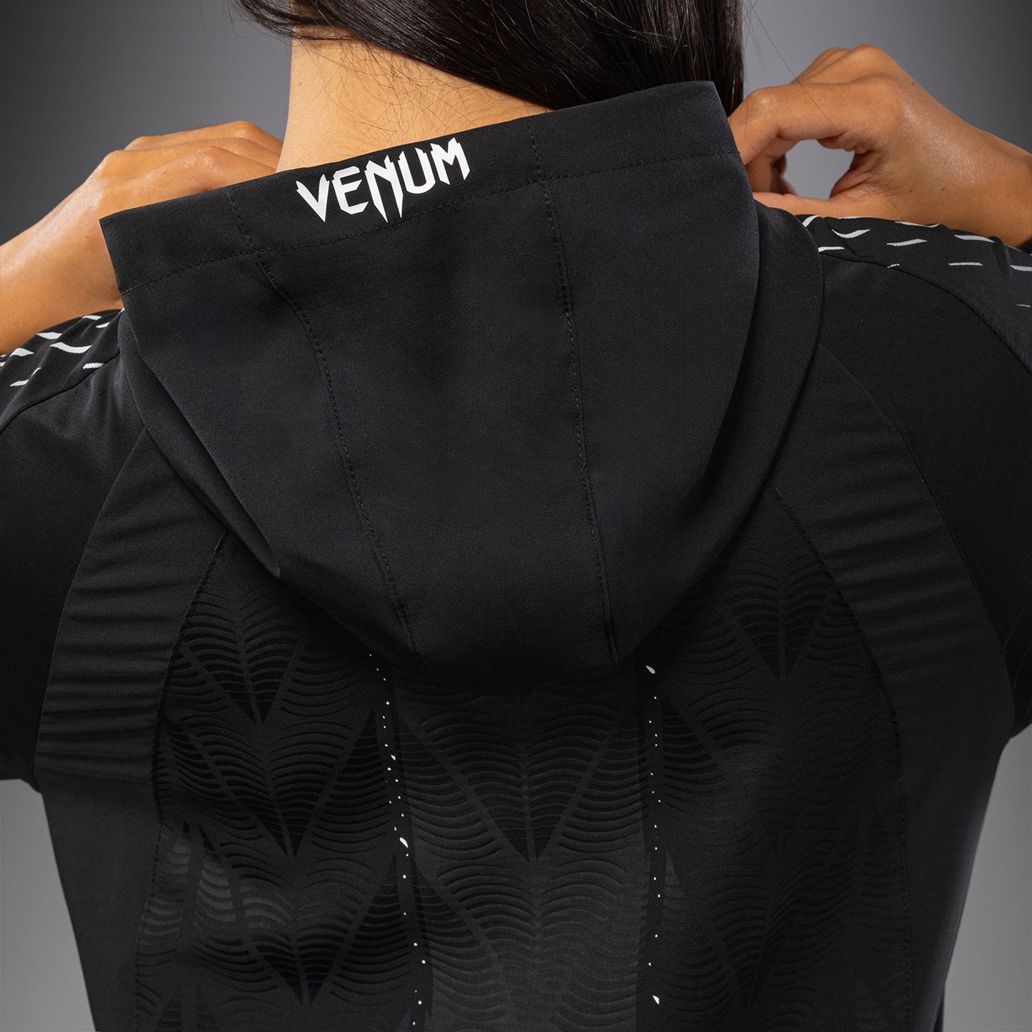 UFC Zenith by Venum Authentic Fight Night Felpa Walkout Donna Personalizzato - Nero