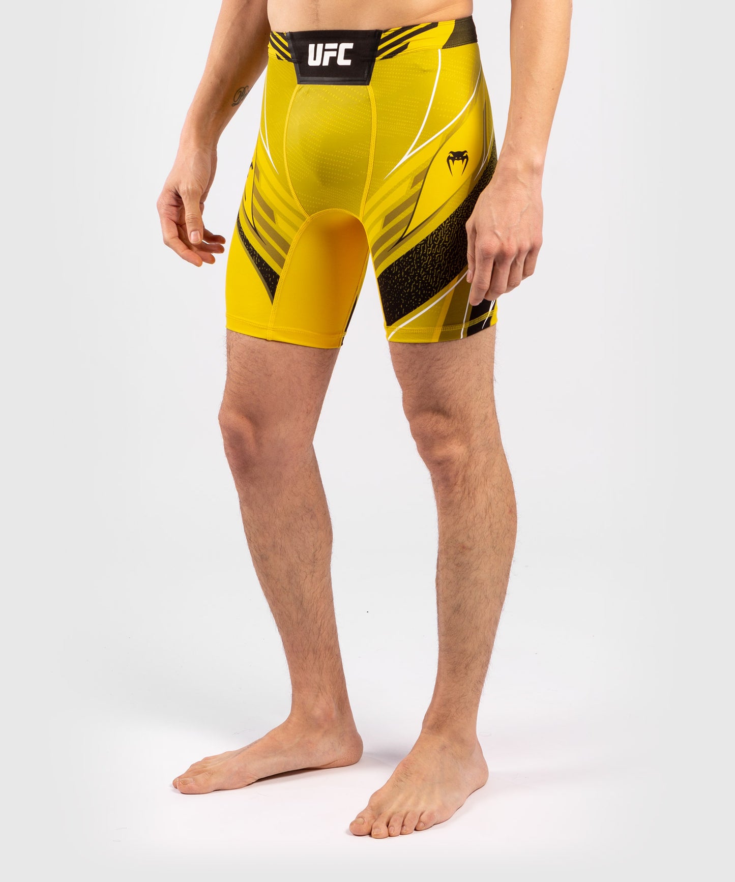 Pantaloncini da Vale Tudo Uomo UFC Venum Authentic Fight Night - Vestibilità Corta - Giallo