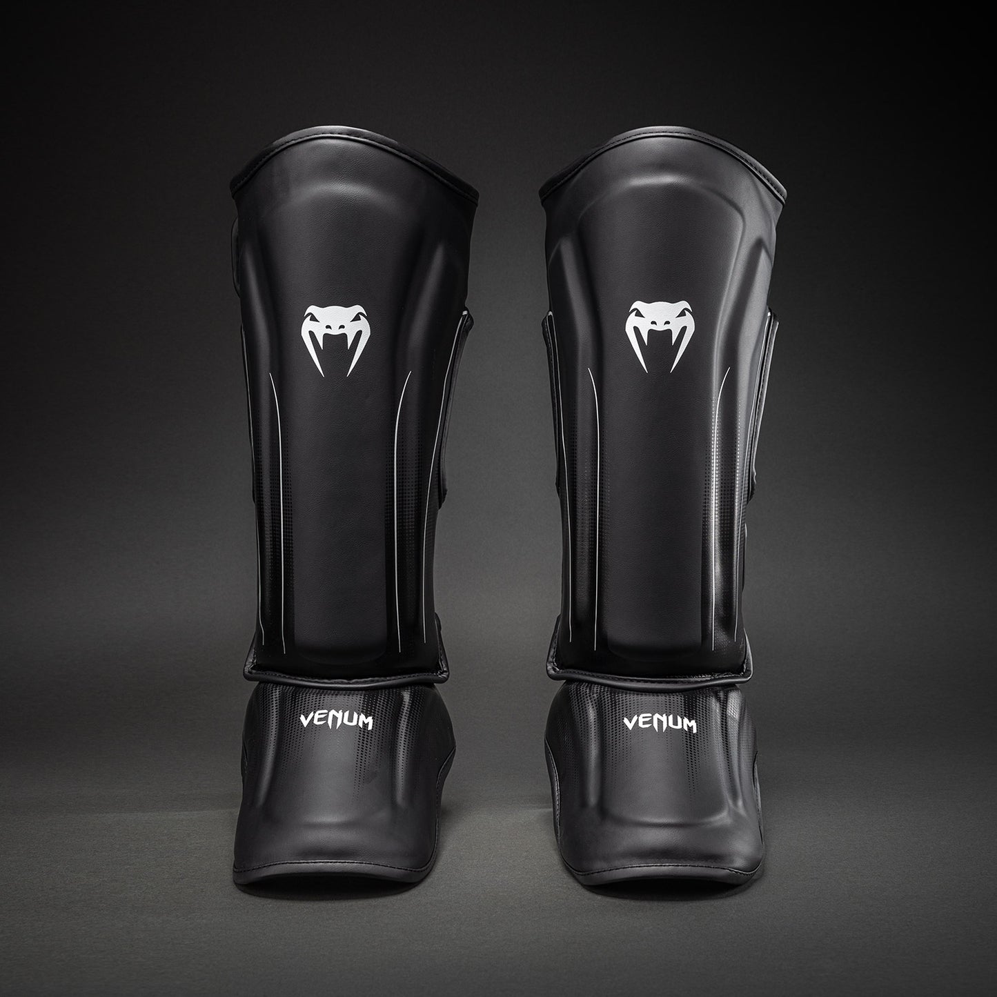 Venum Stealth Paratibie – Nero/Bianco