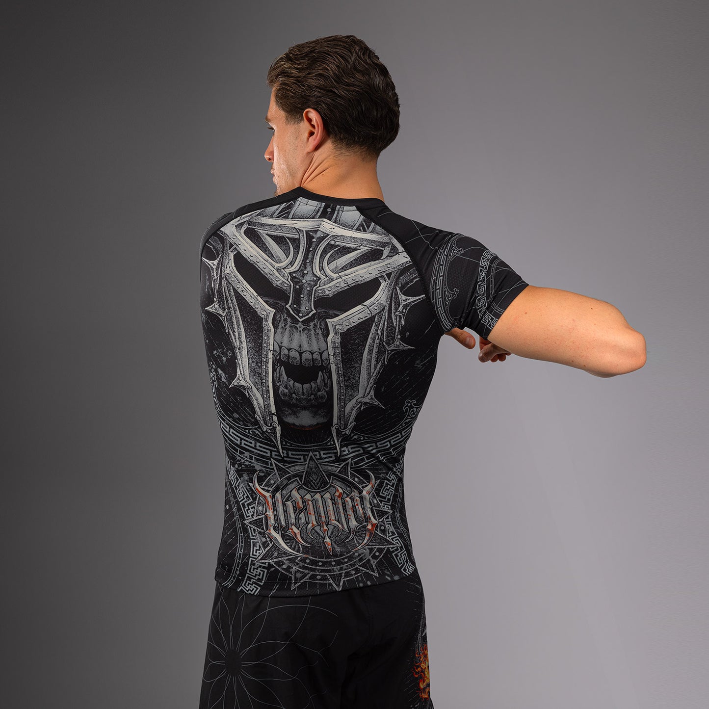 Venum Gladiator 5.0 Rashguard A Maniche Corte - Nero/Argento