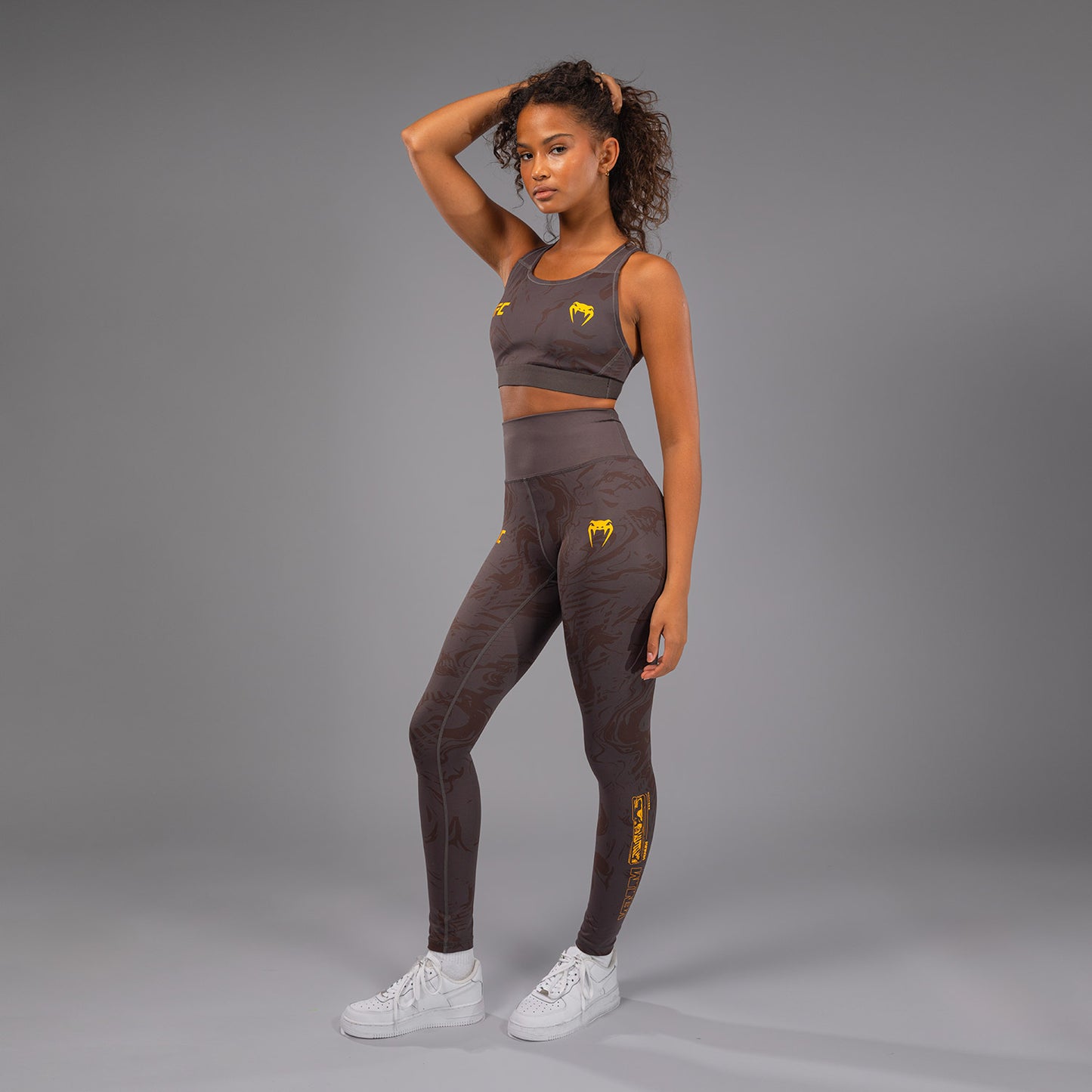 UFC Fusion by Venum Fight Week Leggings Performance per Donna - Marrone terra