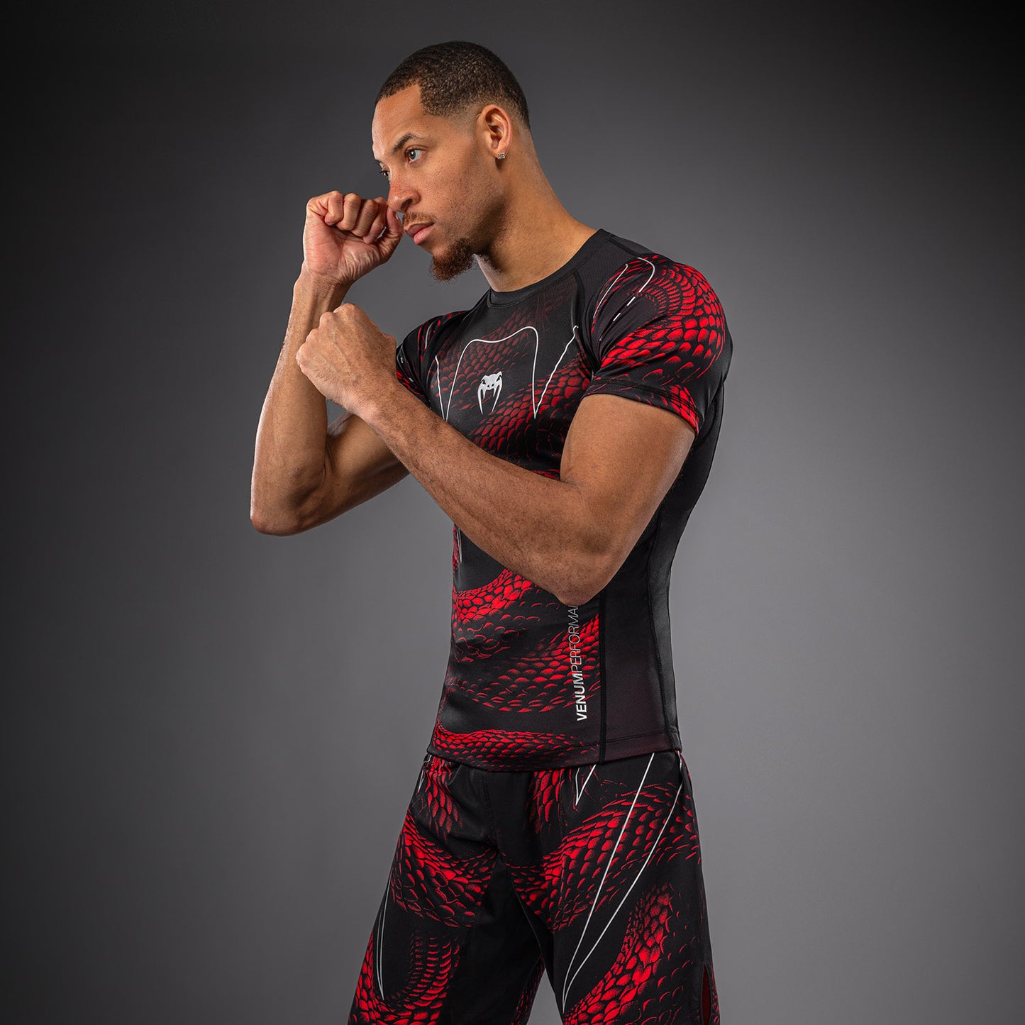 Venum Matupa Rashguard a Maniche Corte - Nero/Rosso/Argento