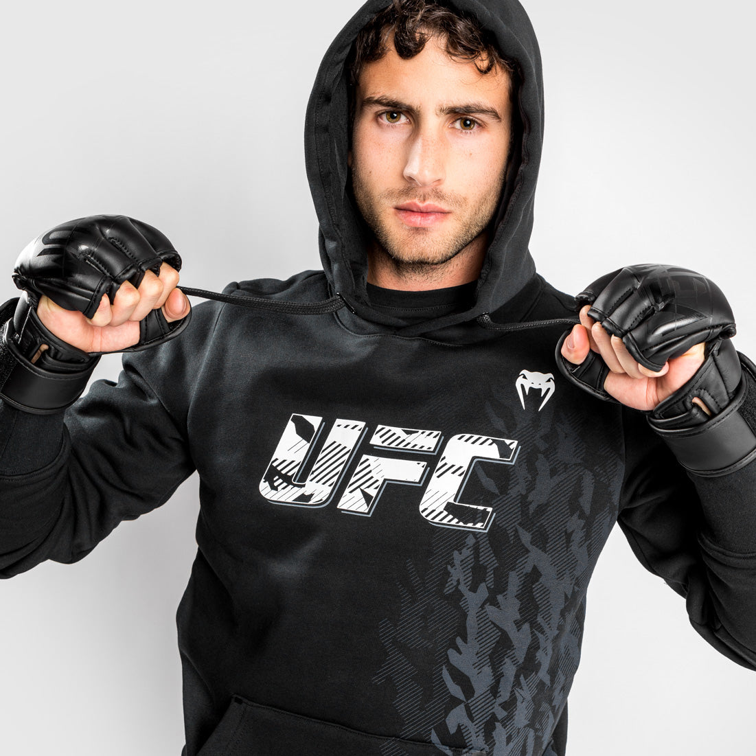 Felpa Con Cappuccio Uomo UFC Venum Authentic Fight Week - Nero