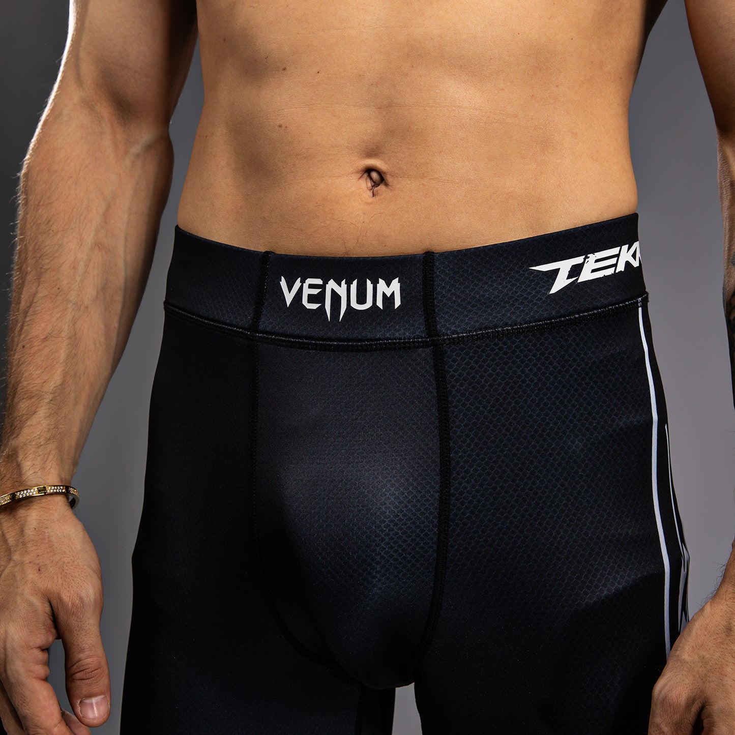 Venum x TEKKEN 8 - Jin Kazama Pantalloni a compressione - Blu/Nero/Bianco